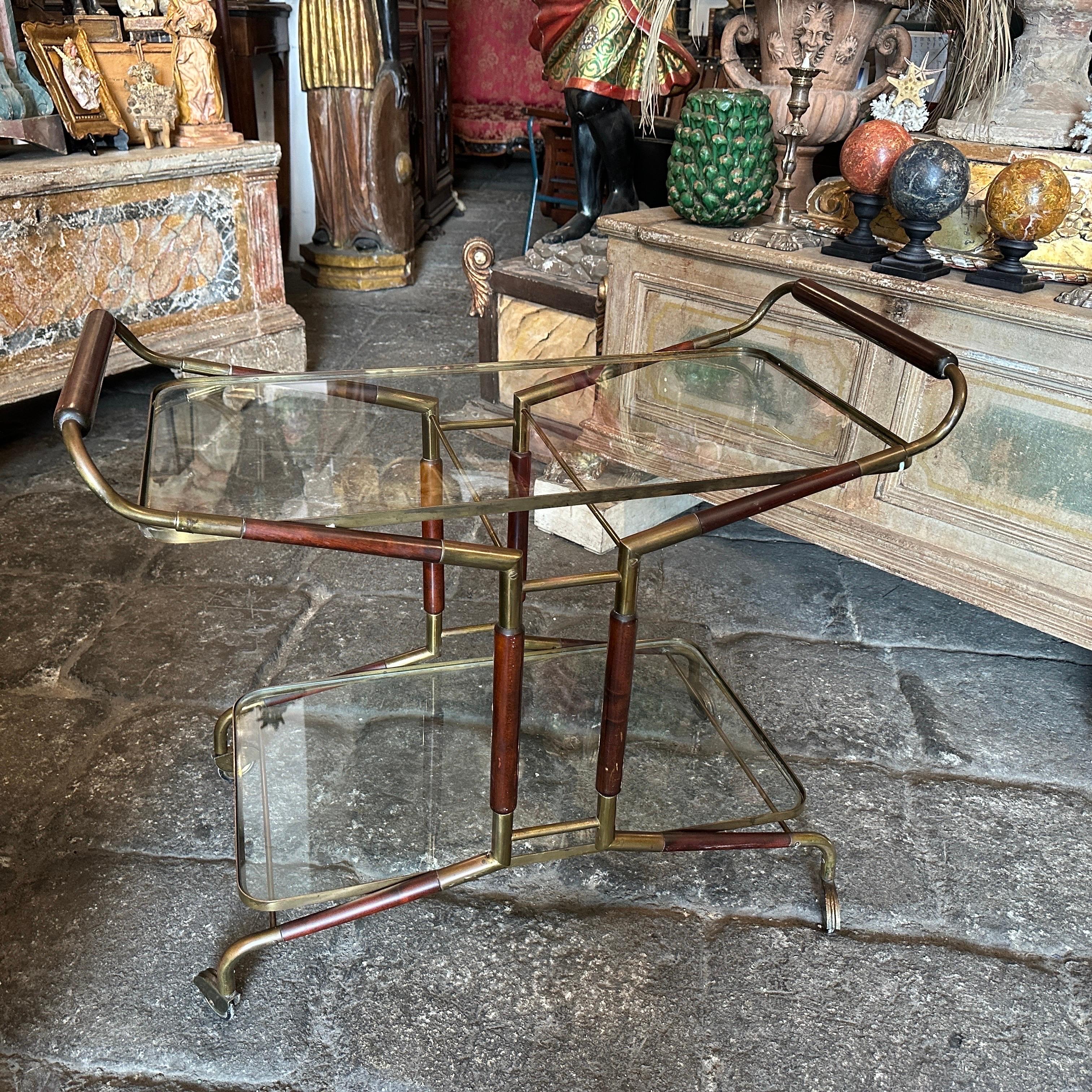 Italian 1950s Elegant Mid-Century Modern Brass Wood and Glass Bar Cart by Cesare Lacca