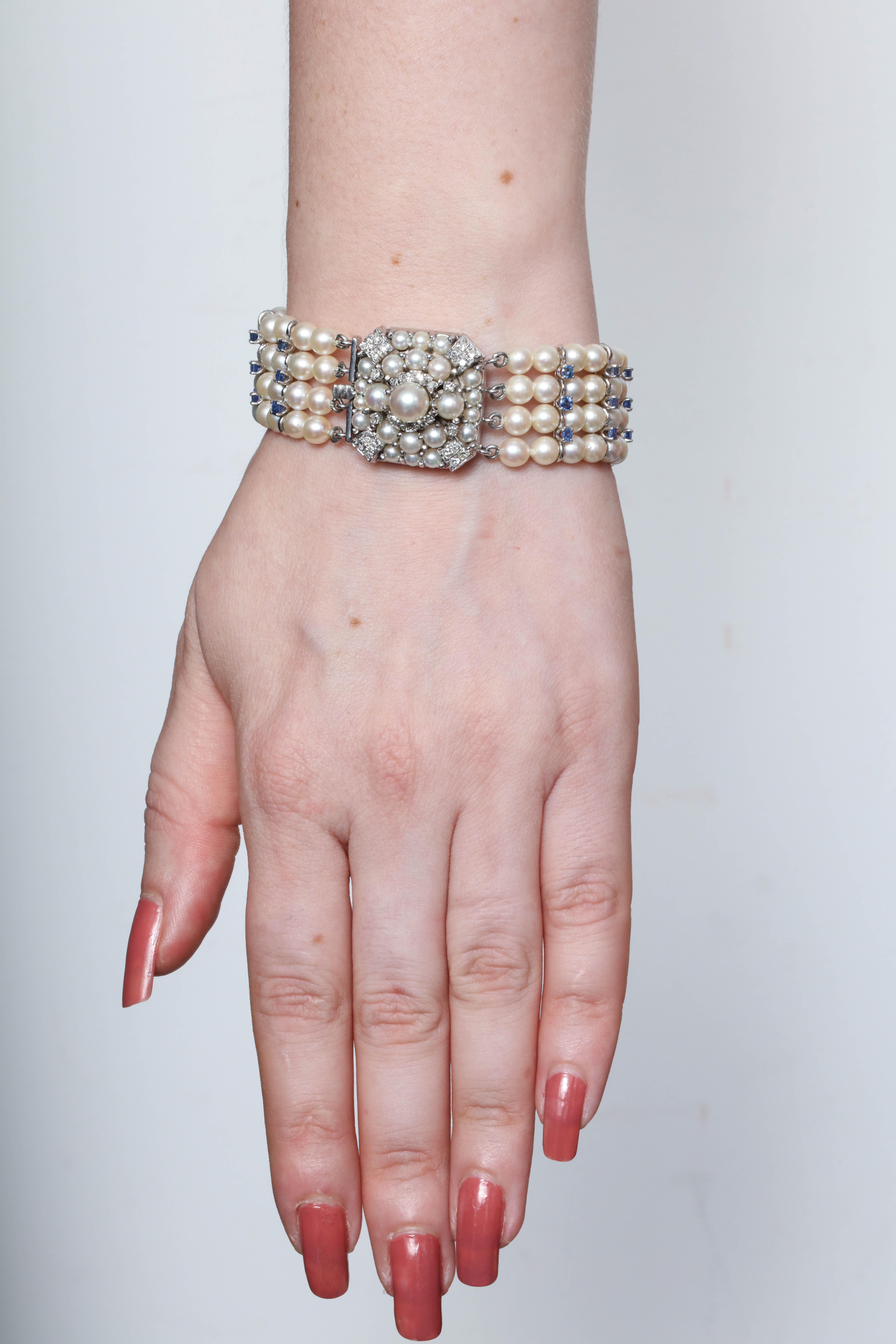 1950s Elegant Pearl with Sapphires and Diamonds Flexible White Gold Bracelet 3