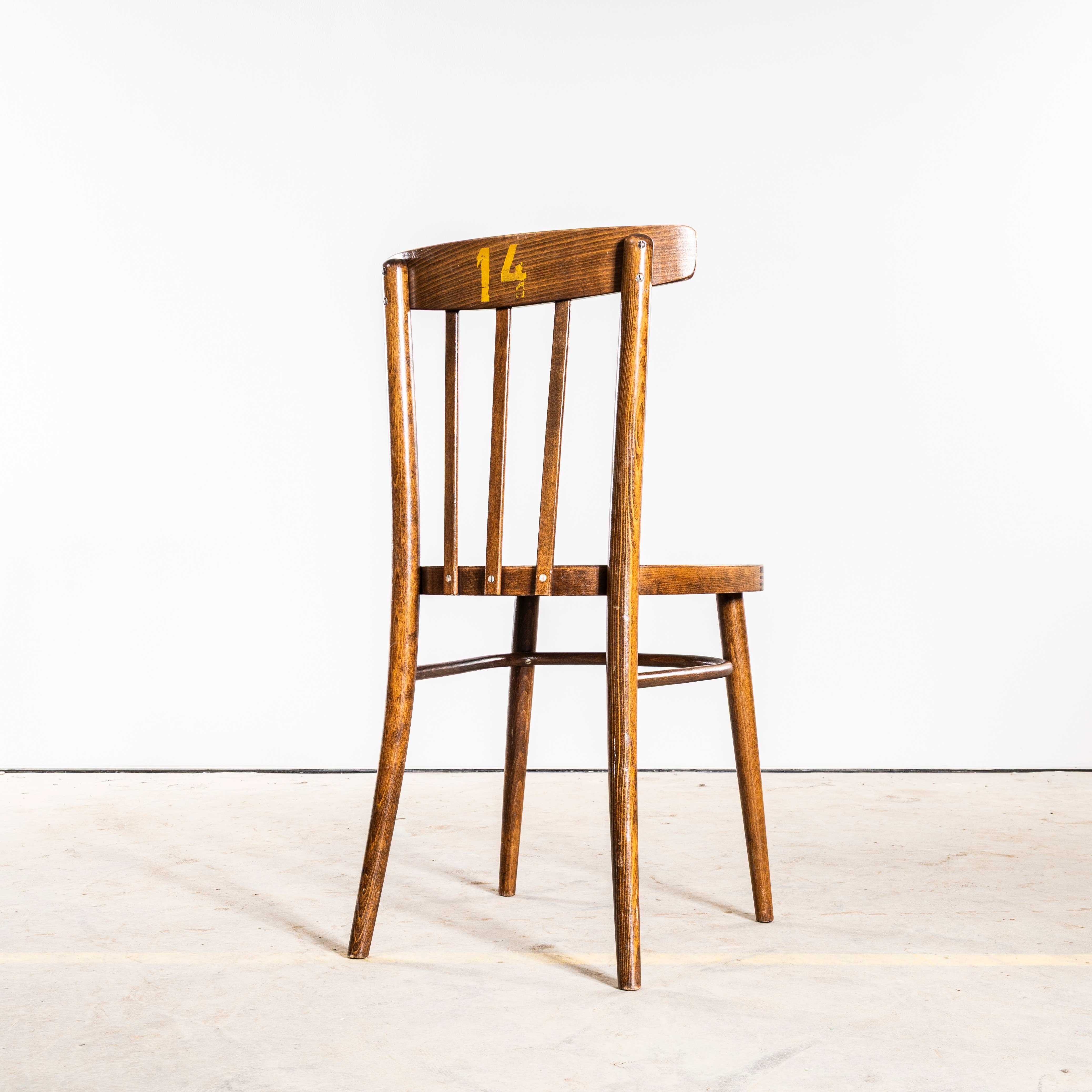 Sedie da pranzo alte in bengala Eleg degli anni '50 di Ton - Set di sei in vendita 3