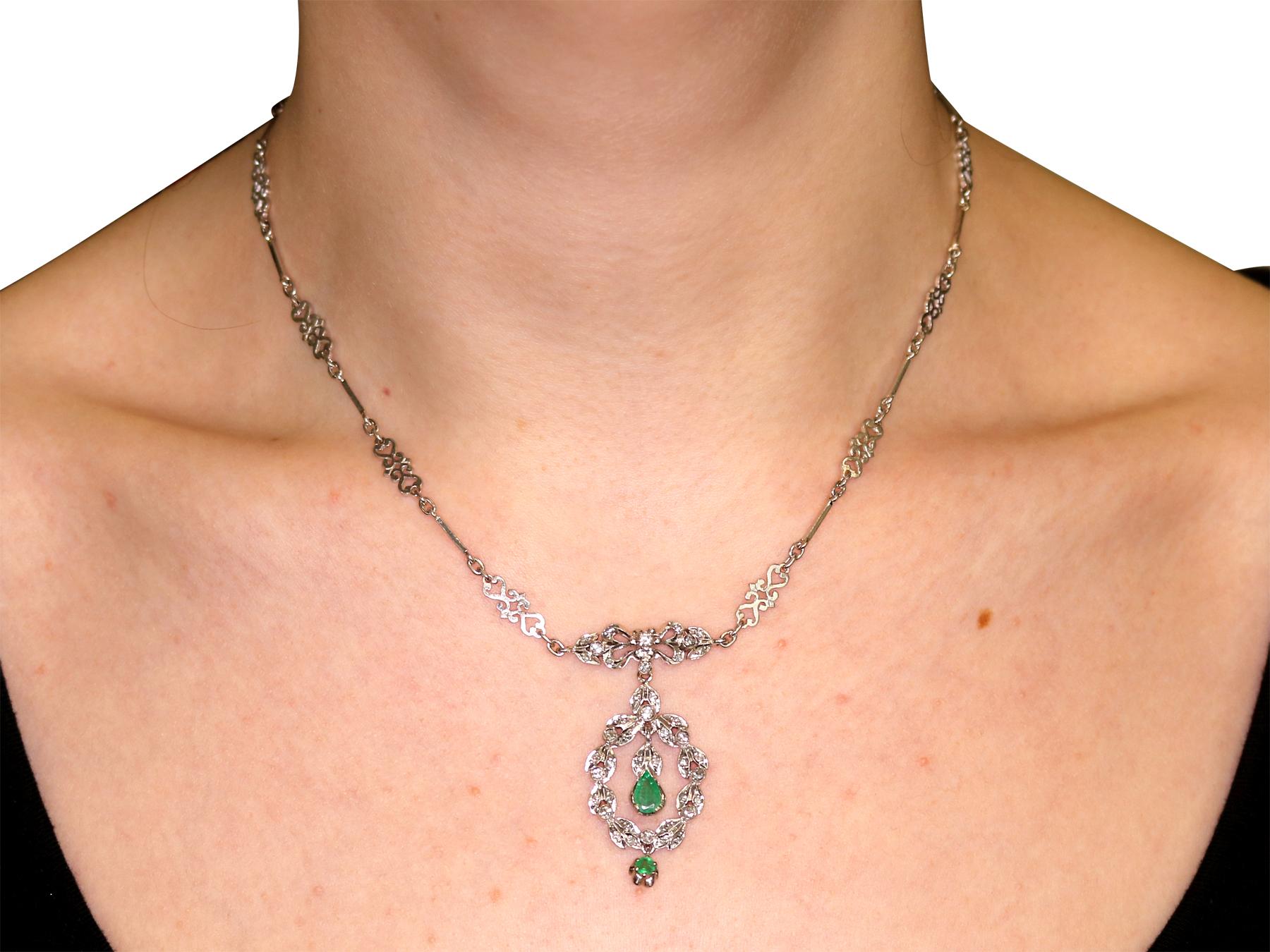 1950s Emerald and 1.02 Carat Diamond White Gold Necklace 4
