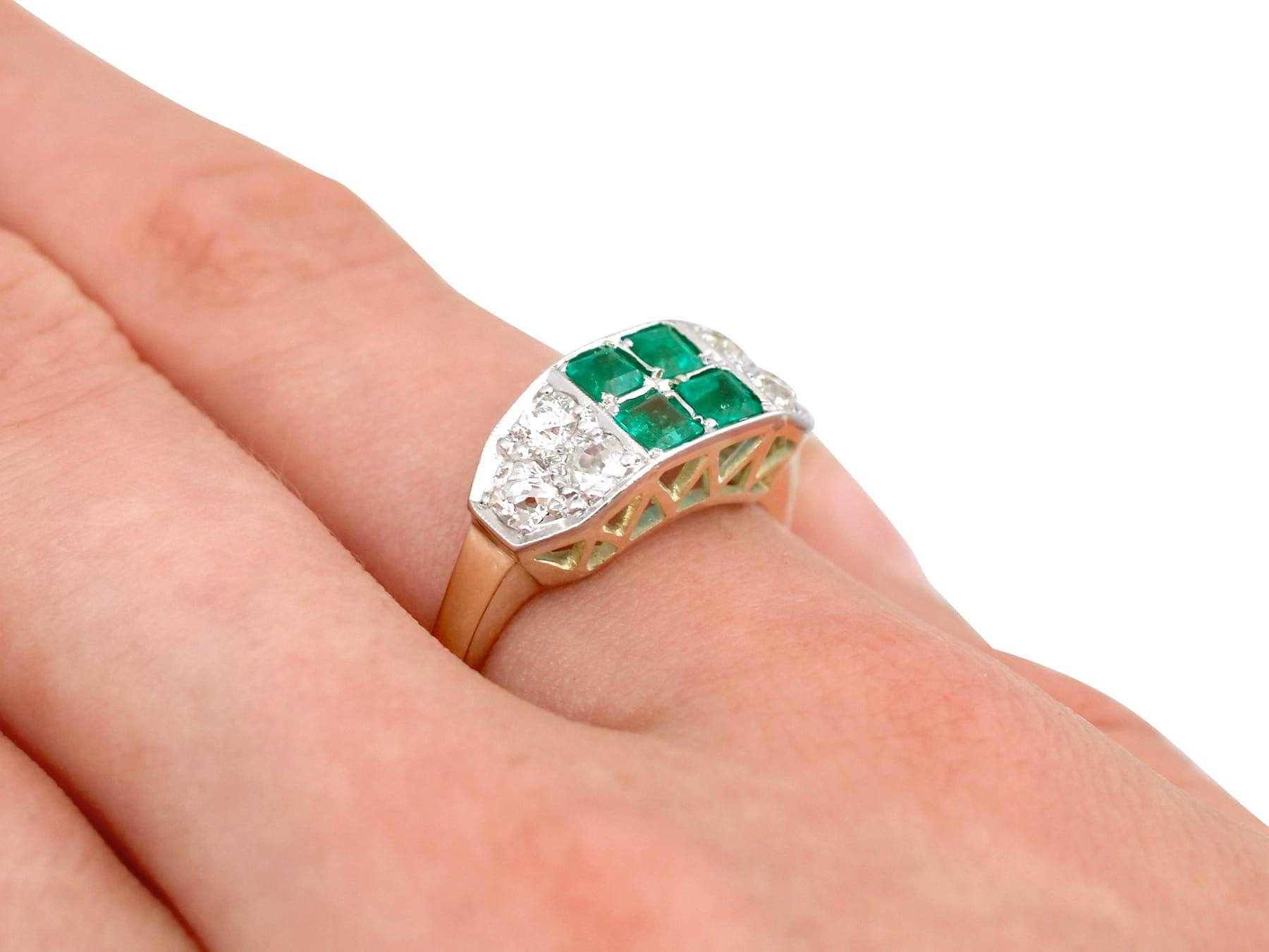 Bague cocktail en or jaune avec émeraude et diamants de 1,10 carat, années 1950 en vente 3