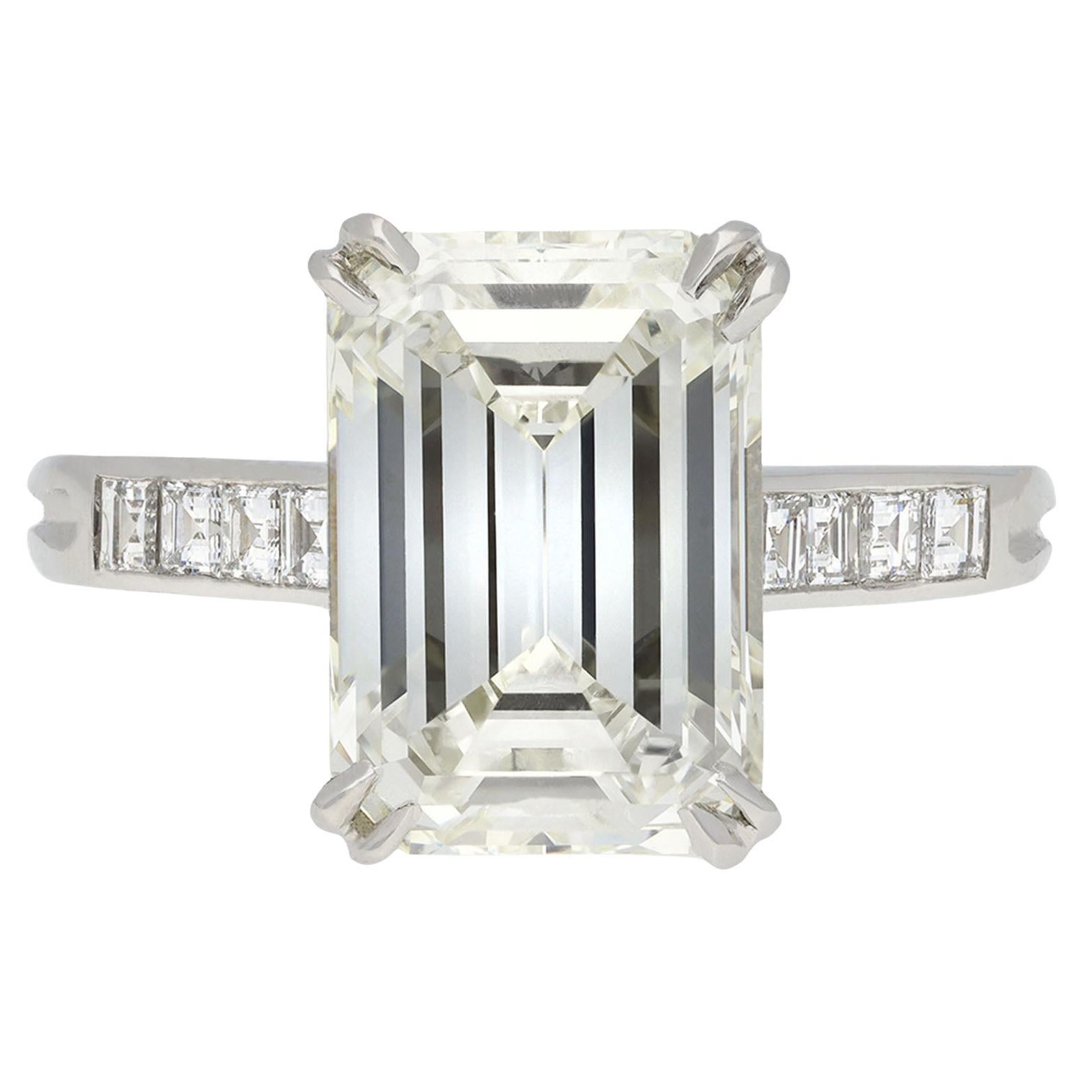 1950s emerald-cut diamond platinum ring