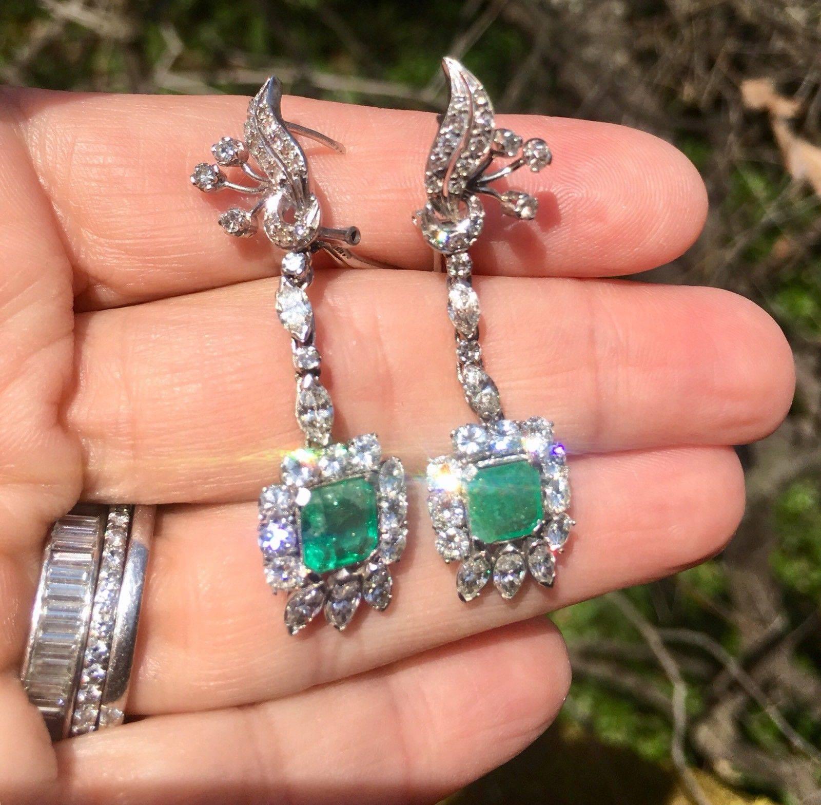 1950s Emerald Diamond Dangle Earrings In Excellent Condition In Shaker Heights, OH