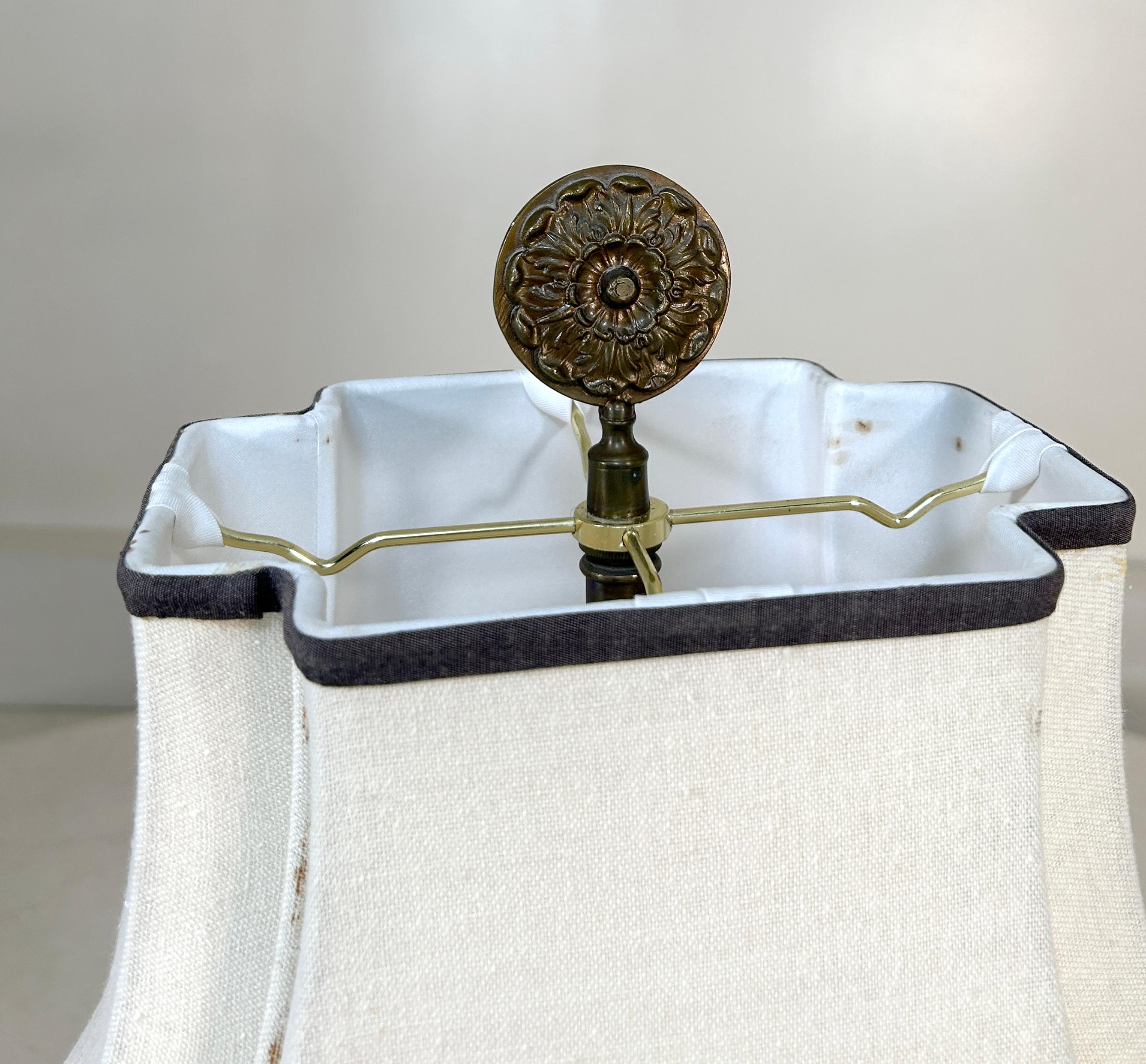 American 1950s Empire Styled table or desk lamp For Sale