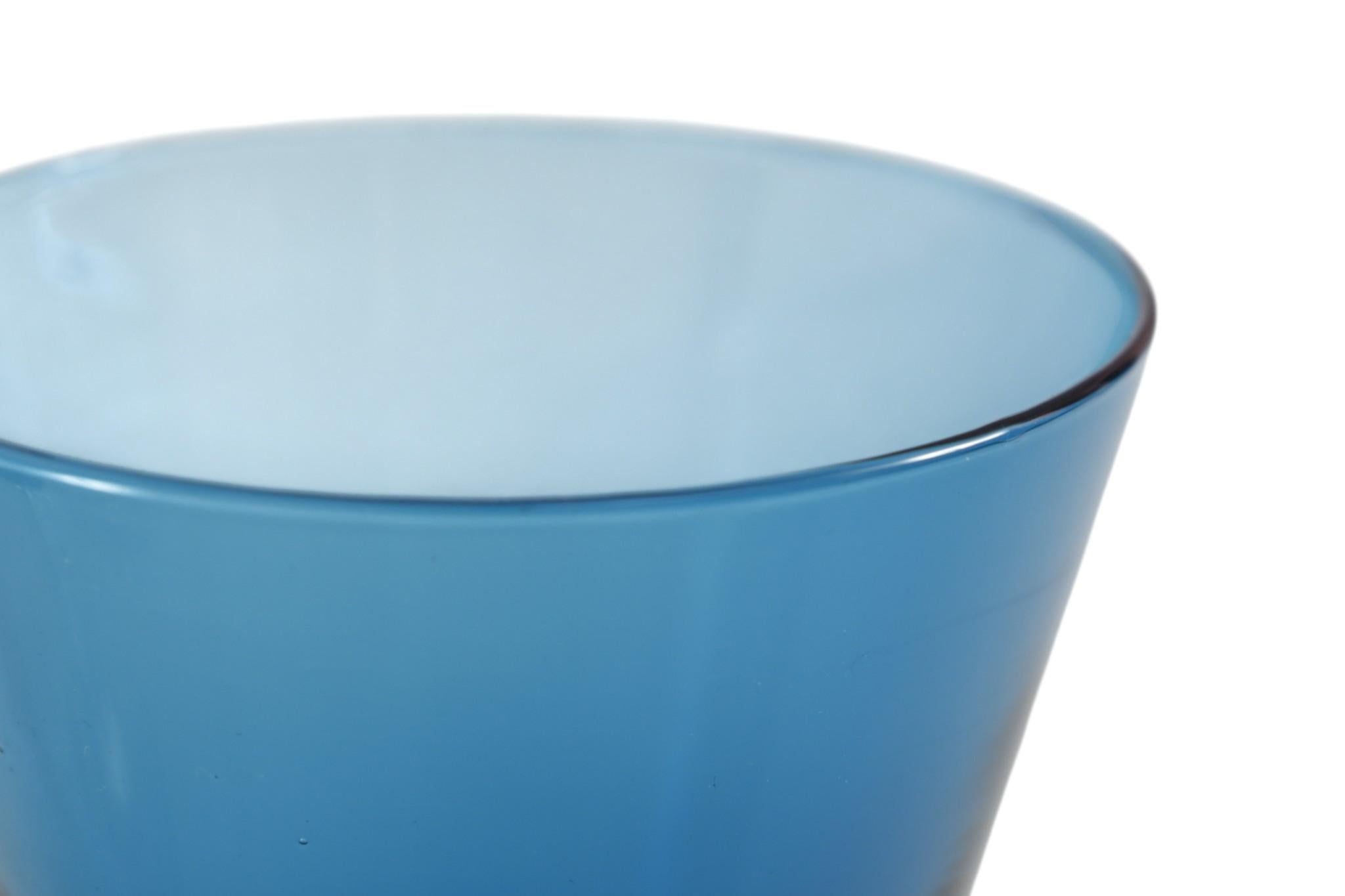 1950er Empoli Blaue Cocktailgläser, 4er-Set im Zustand „Gut“ im Angebot in Bradenton, FL