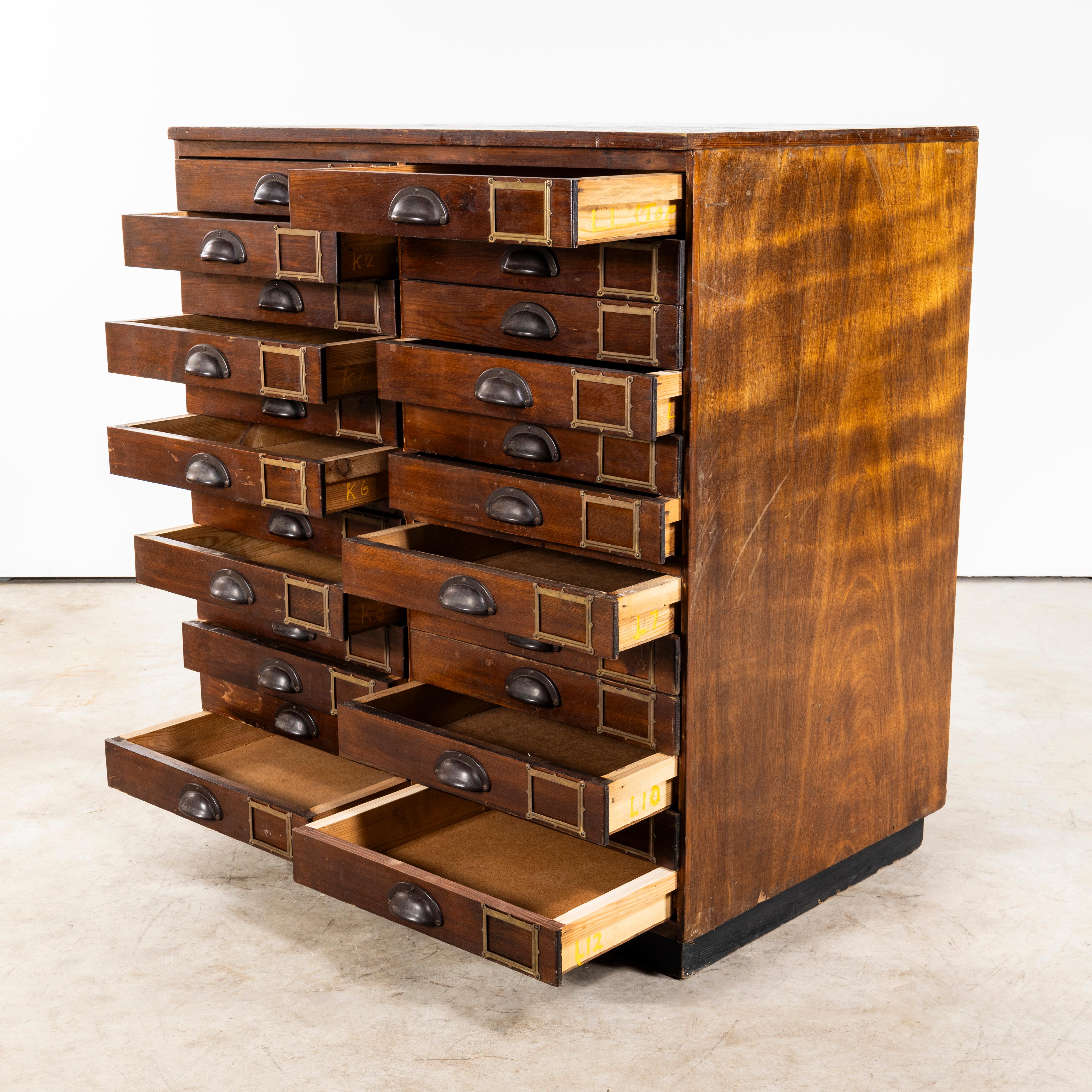 Pine 1950's Engineers Drawer Unit - Twenty Four Drawers (1227.7) For Sale