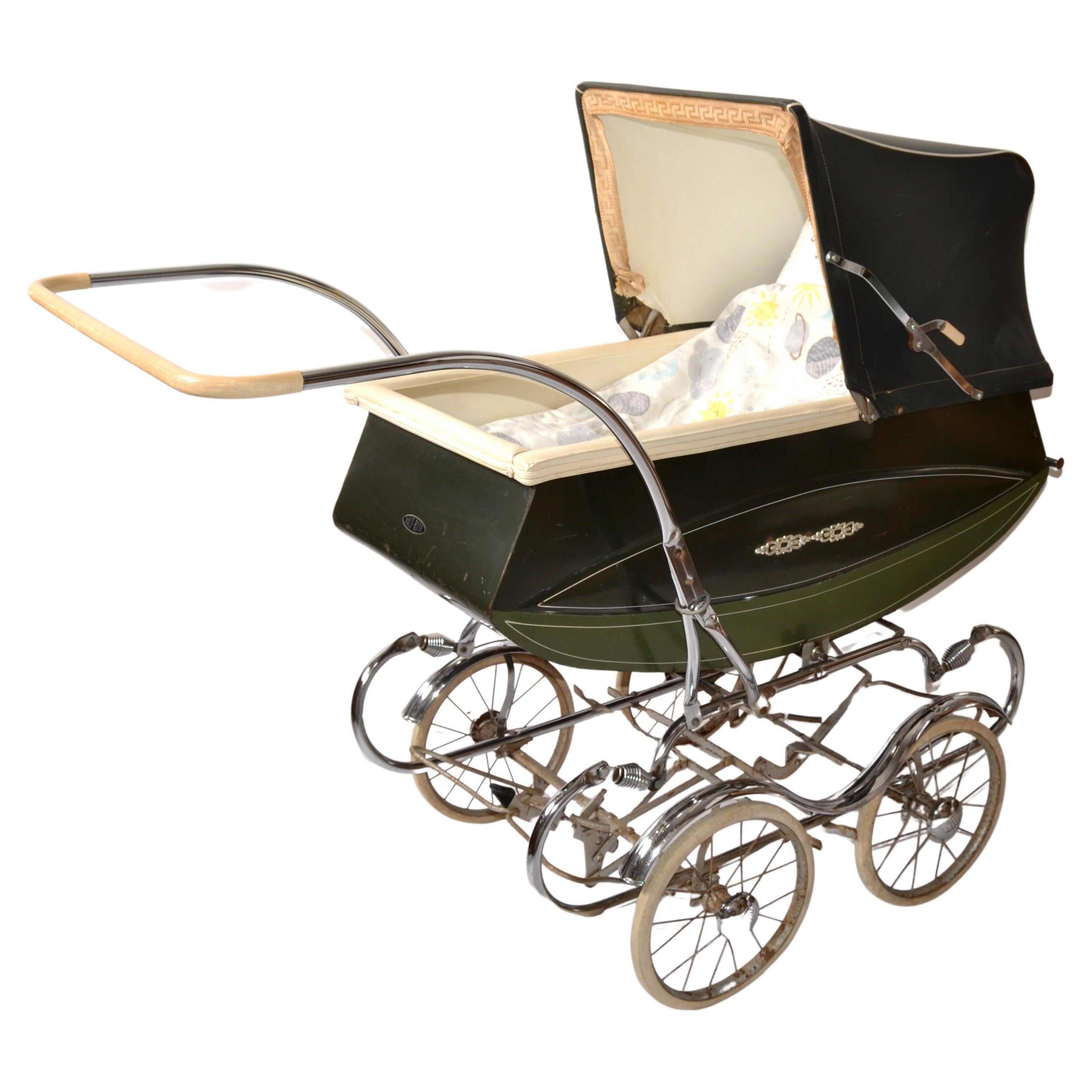 1950s English Bilt-Rite Park Avenue Baby Carriage Chrome Pram Stroller Buggy For Sale