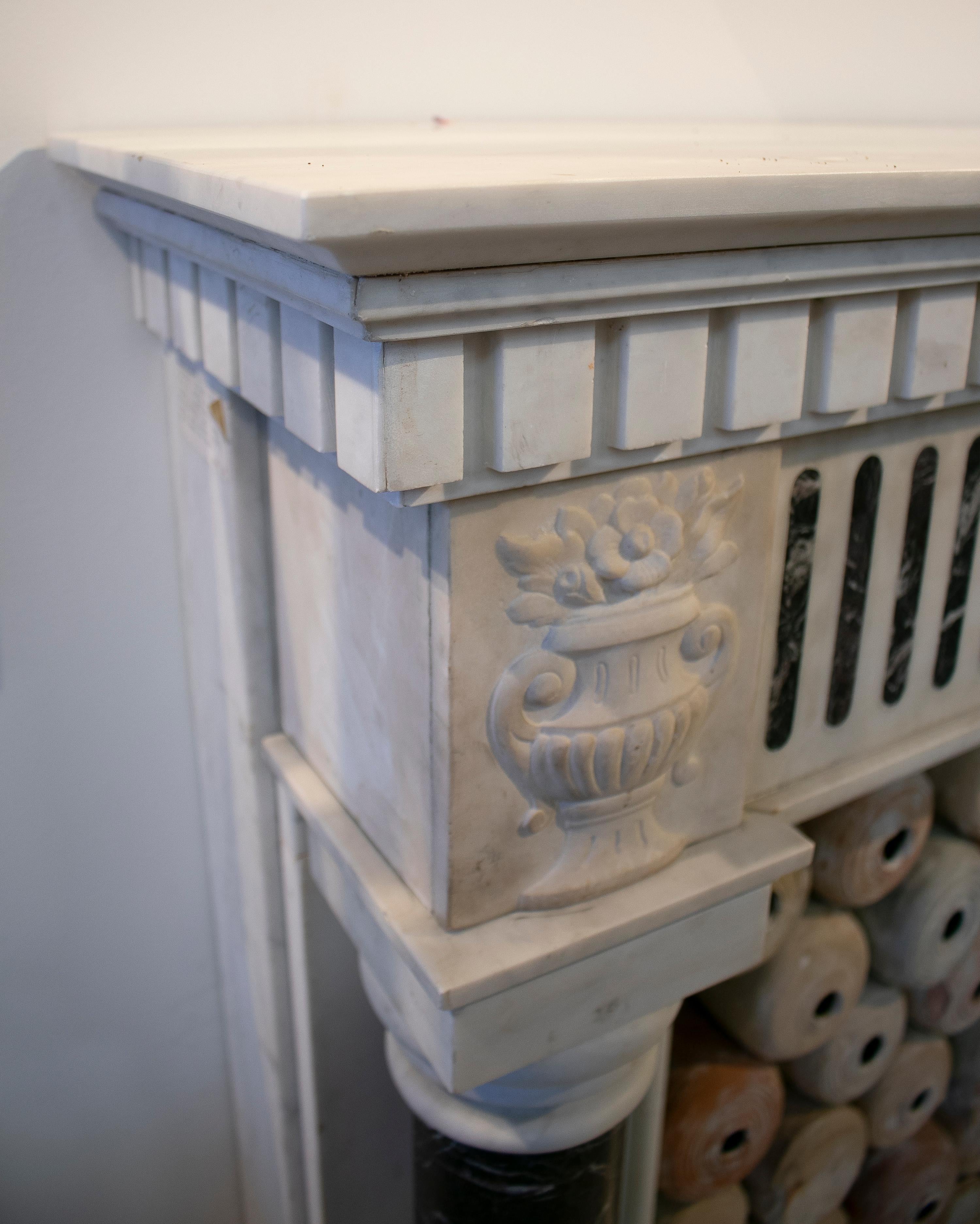 1950s English Hand Carved Marble Fireplace with Ionic Columns For Sale 3