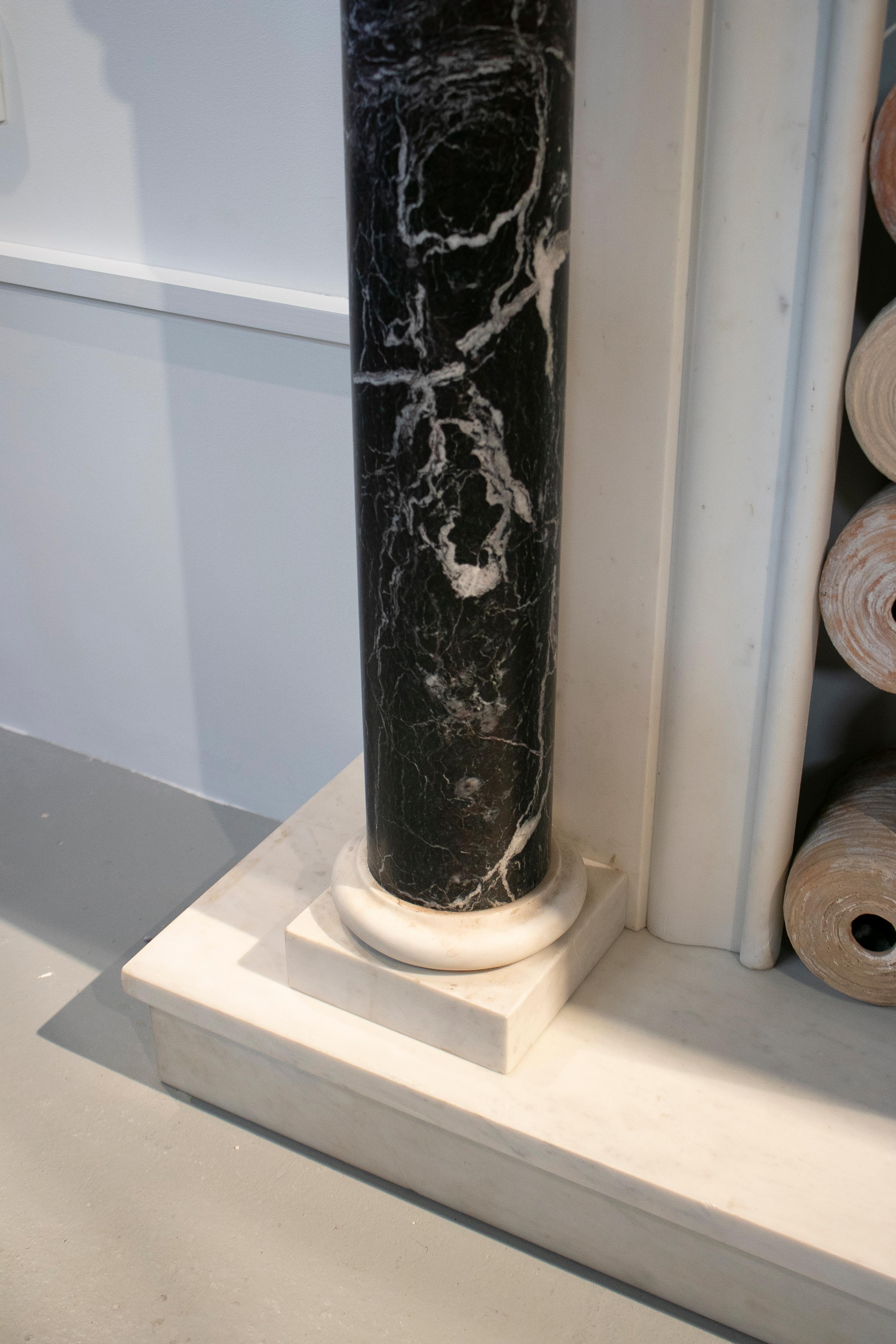 1950s English Hand Carved Marble Fireplace with Ionic Columns For Sale 1