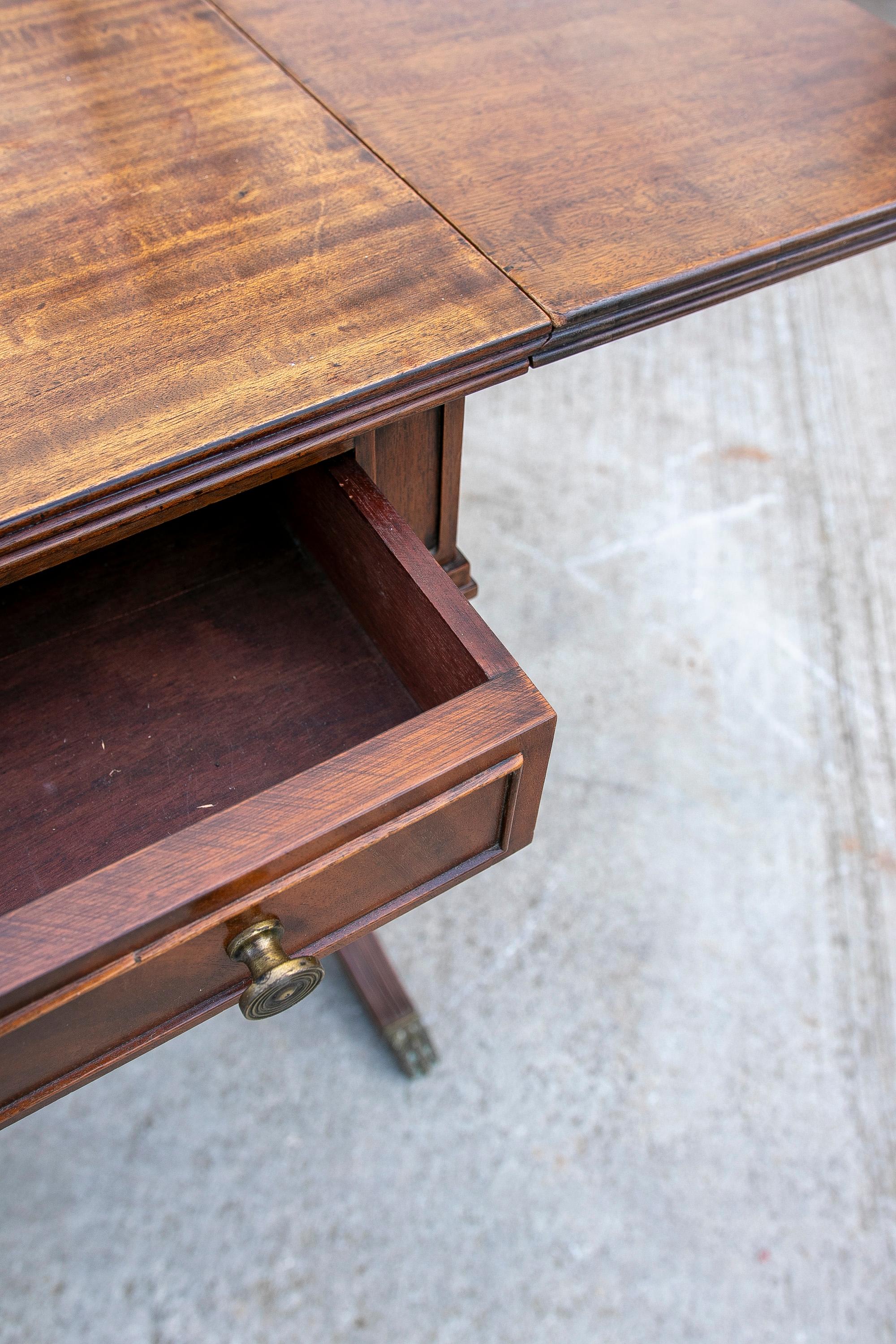 1950s English Mahogany Writing Desk with Drawers For Sale 13