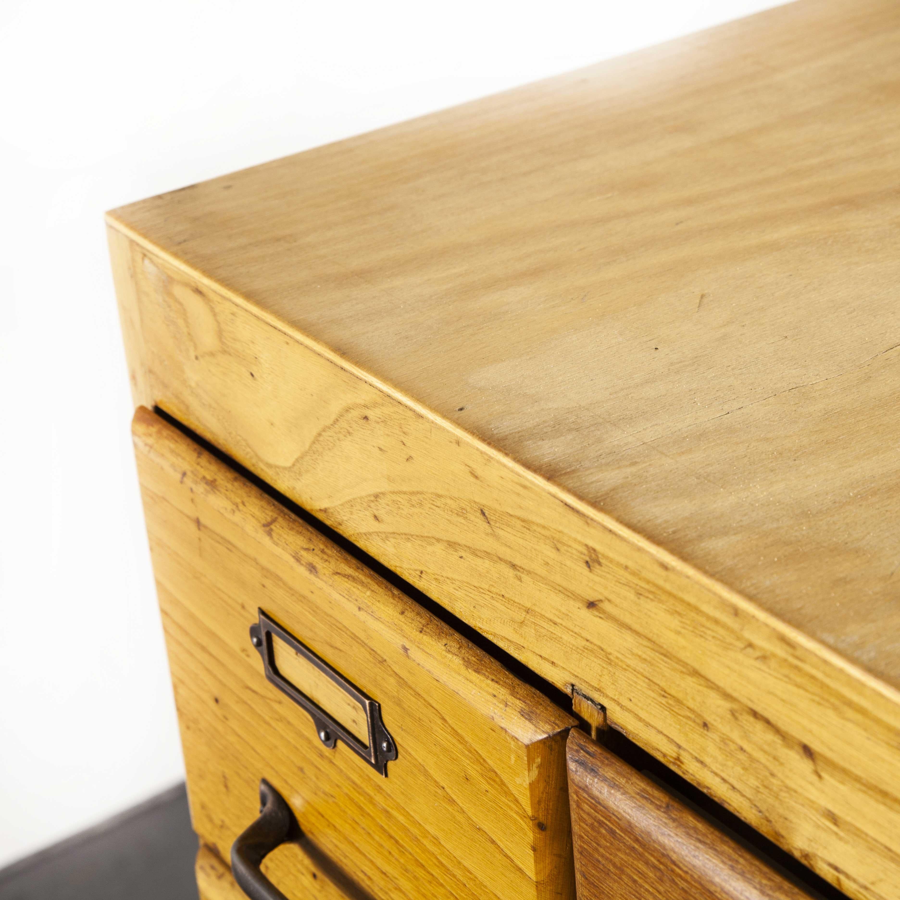 1950s English Oak Tall Multi Drawer Chest of Drawers, Twenty One Drawers For Sale 8