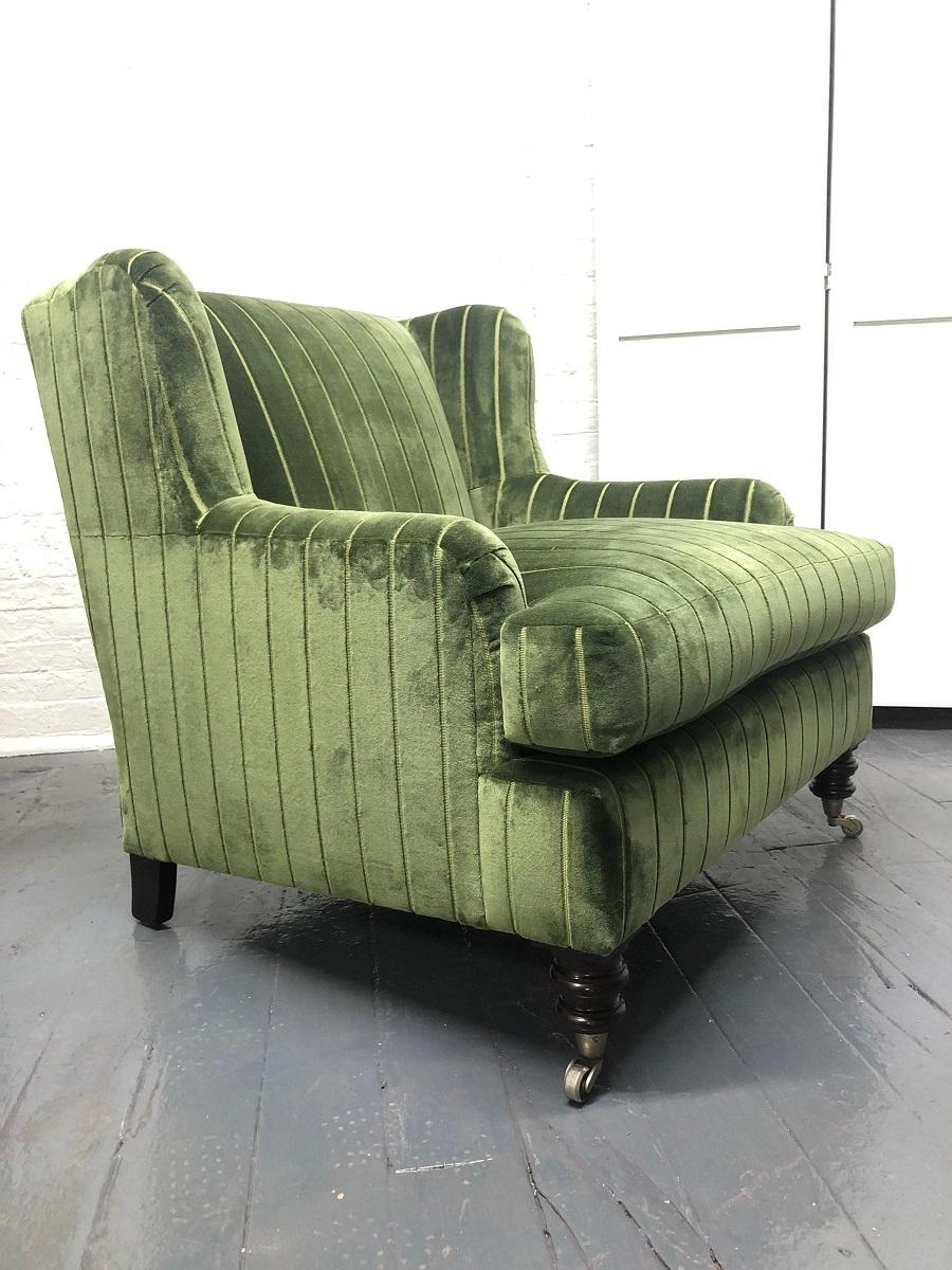 1950s English Upholstered Lounge Chairs In Good Condition For Sale In New York, NY