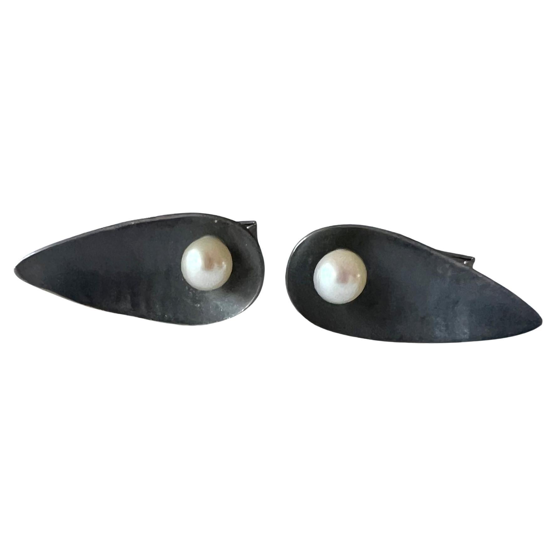Bead 1950s Esther Lewittes American Modernist Sterling Silver Pearl Eye Cufflinks For Sale