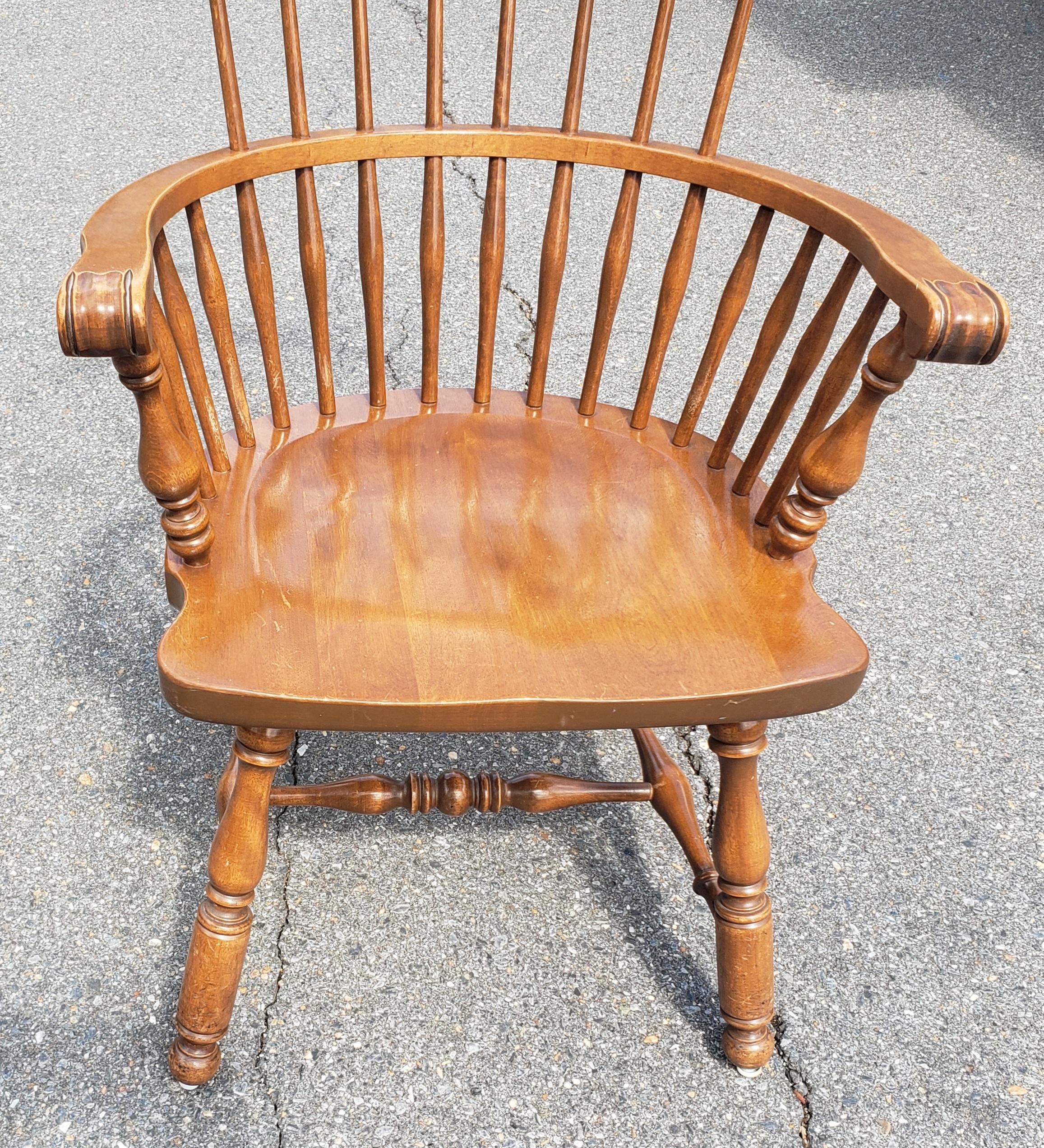 windsor comb back chair