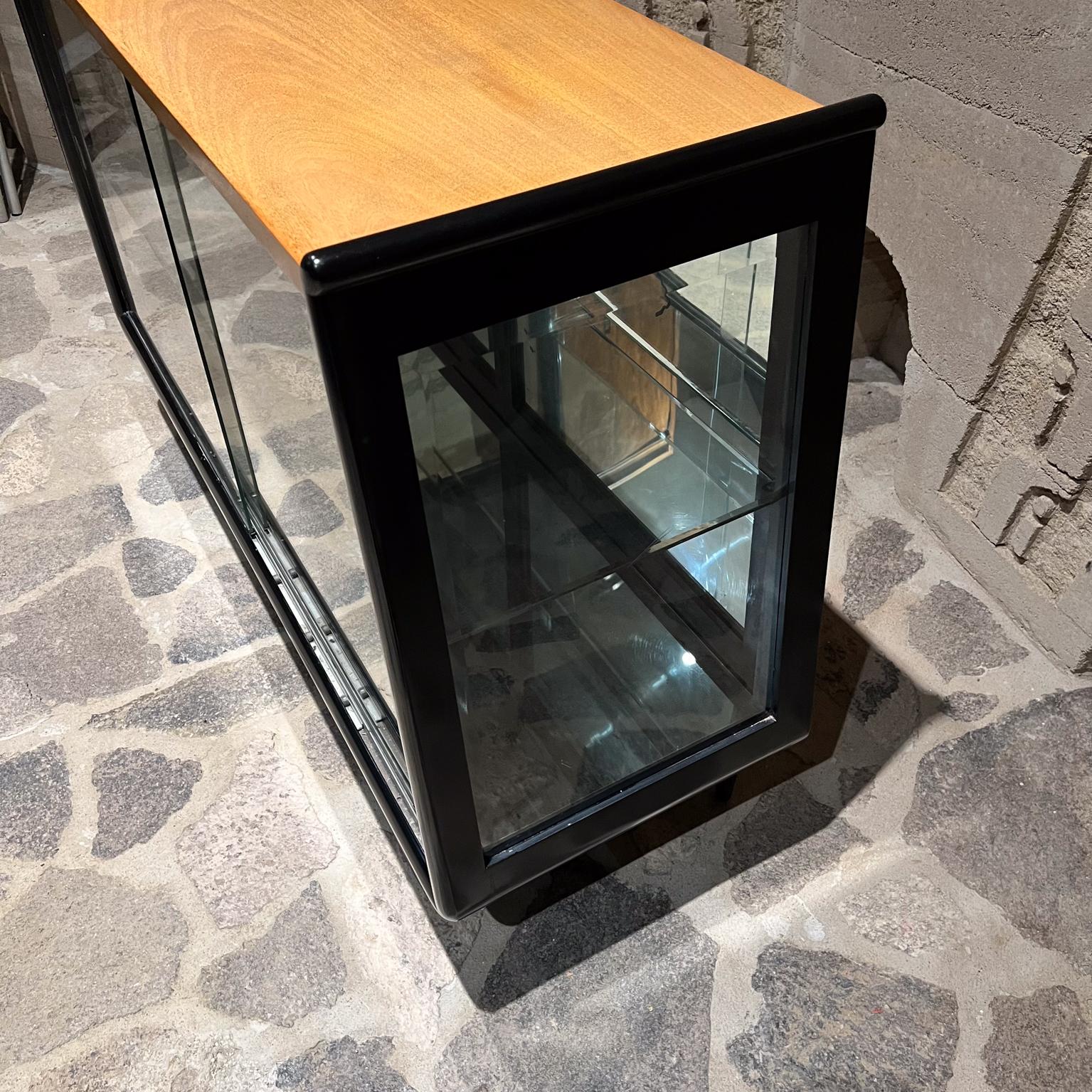 1950s Eugenio Escudero Vitrine Display Cabinet Mexico City Mid Century en vente 5