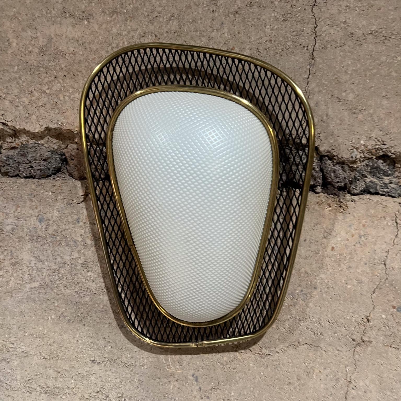 1950s French Lamp Brass Wall Sconce after Mathieu Matégot In Good Condition In Chula Vista, CA