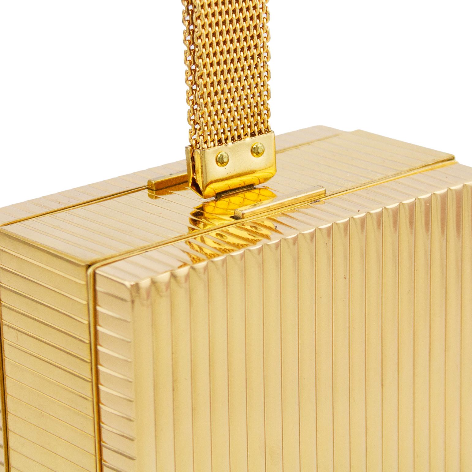 1950s Evans Gold Metal Small Square Evening Minaudière In Good Condition In Toronto, Ontario