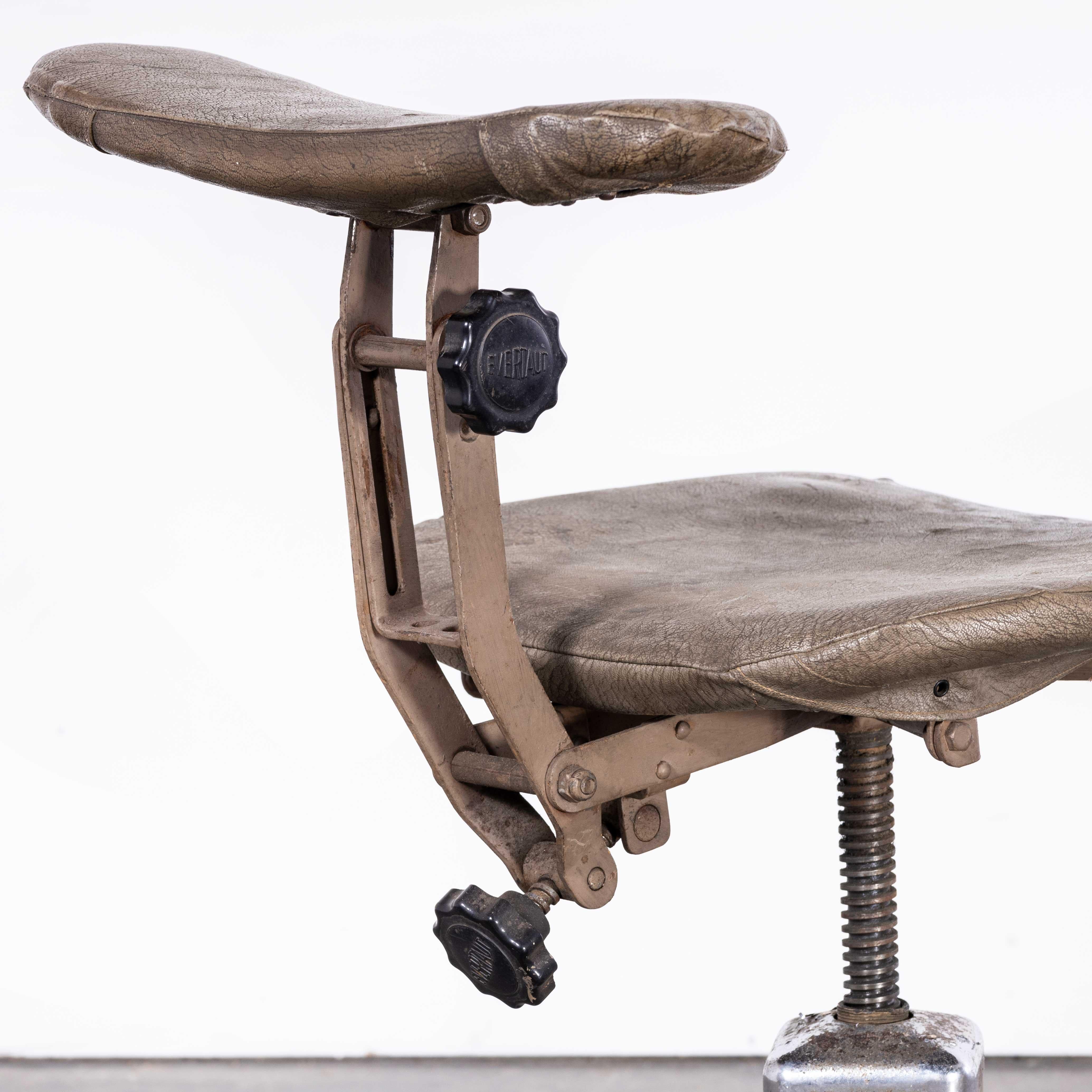 1950s Evertaut Original Machinists Chair, with Foot Support, '2517' For Sale 5