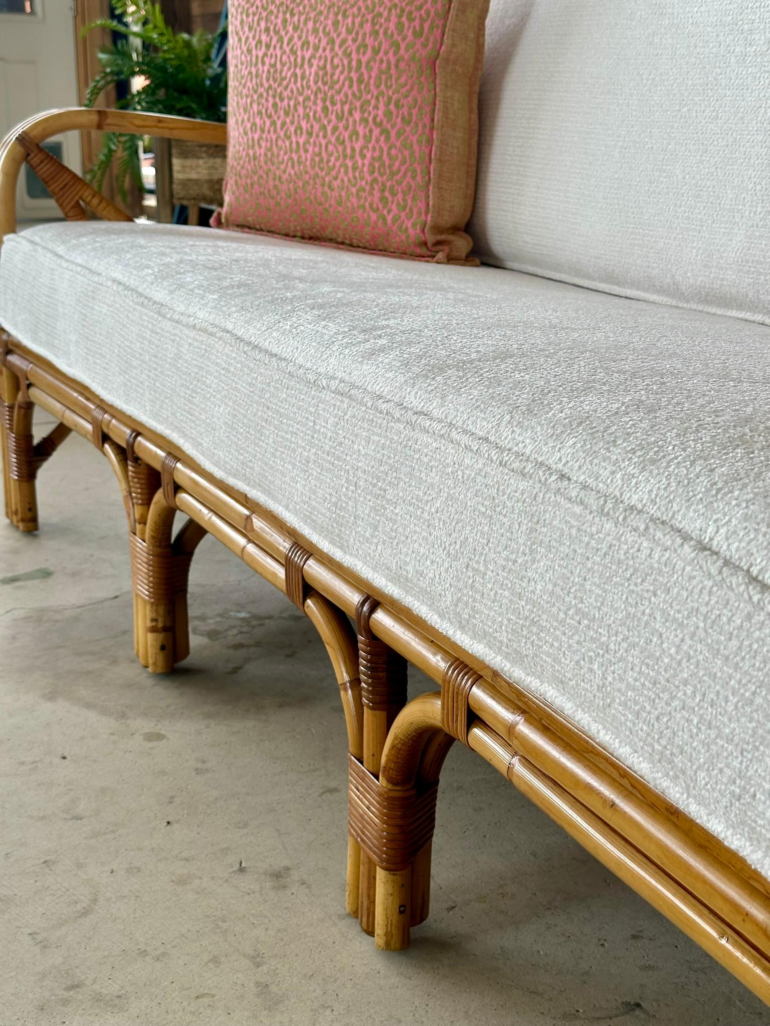 1950's Exeptional Vintage Bent Stick Rattan Sofa In Good Condition In North Fort Myers, FL