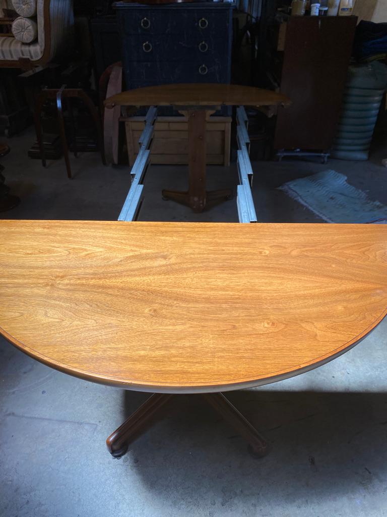 1950s Extendable Dining Table Design Style of Edward Wormley 3