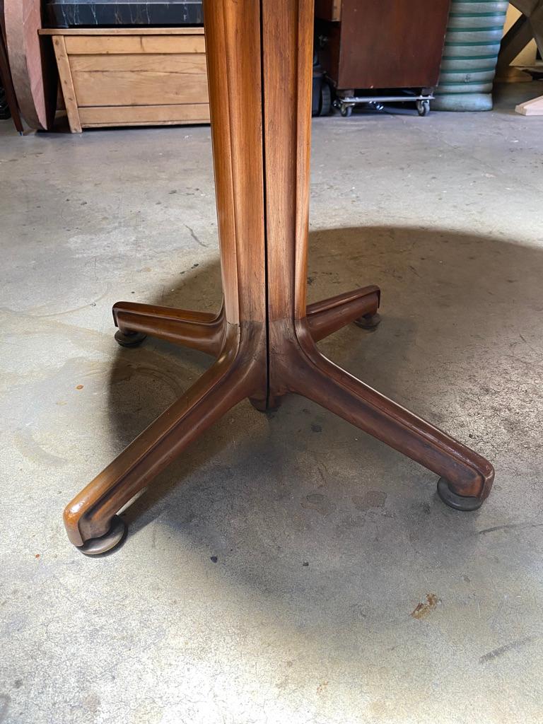 1950s Extendable Dining Table Design Style of Edward Wormley In Good Condition In Los Angeles, CA