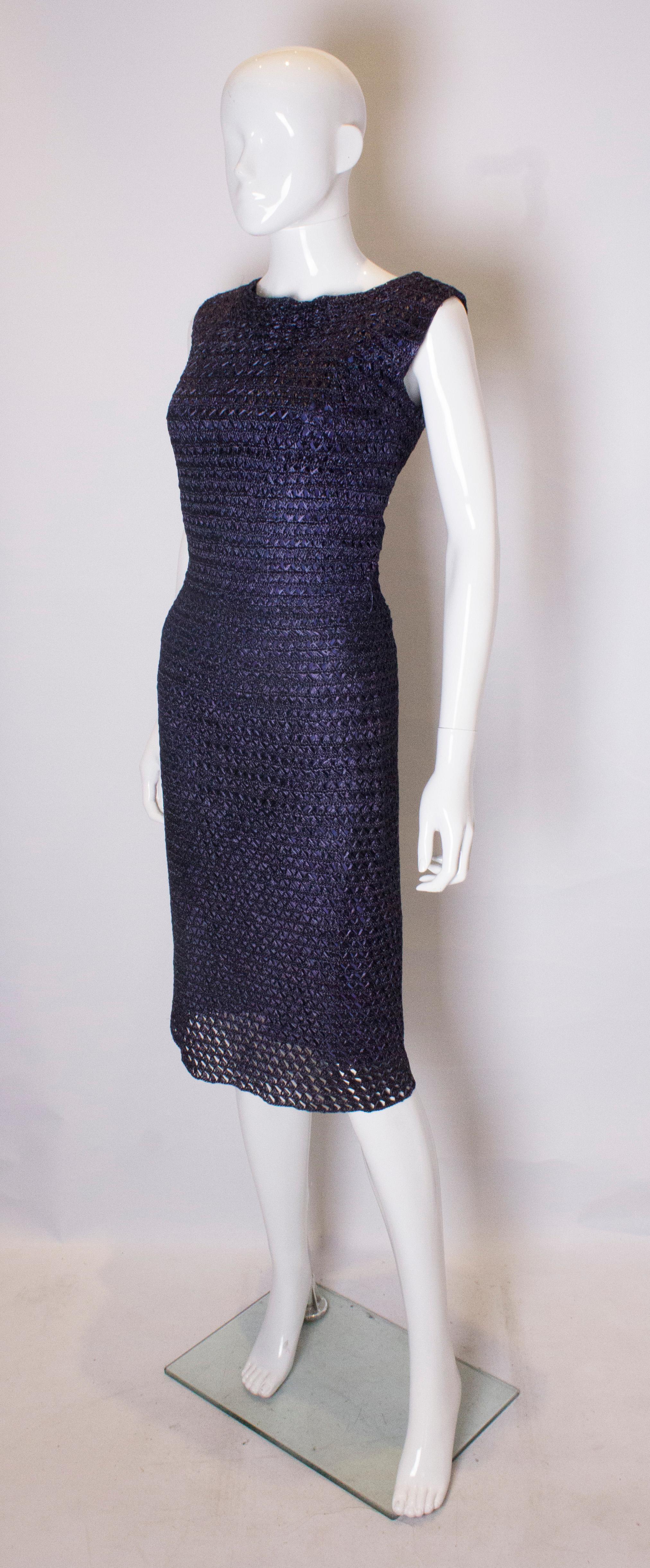 1950s Extreme Hourglass Woven Navy Blue Raffia Calf Length Cocktail Wiggle Dress In Good Condition In London, GB
