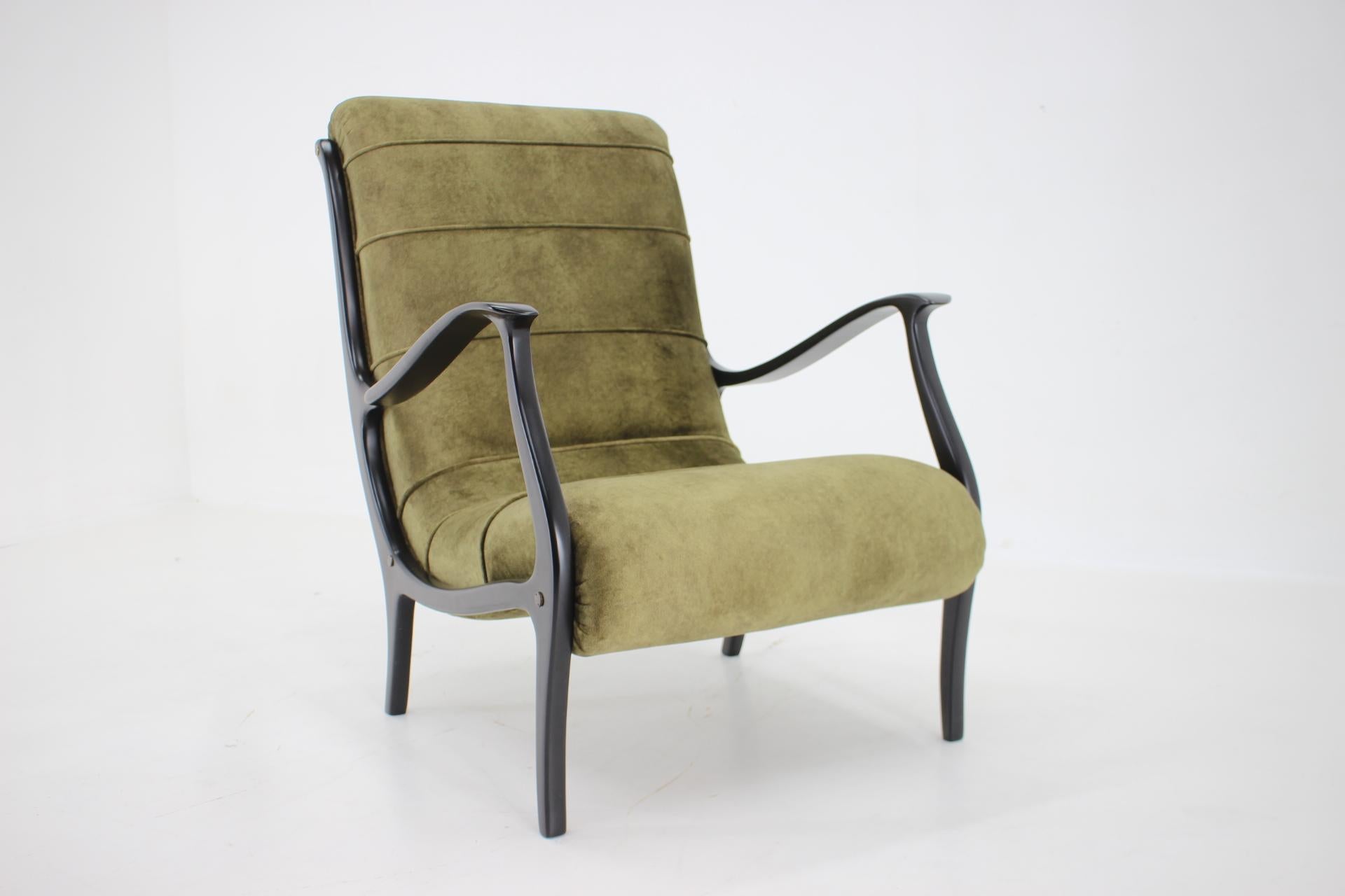 1950s Ezio Longhi Bentwood Armchair, Italy, Restored In Good Condition For Sale In Praha, CZ
