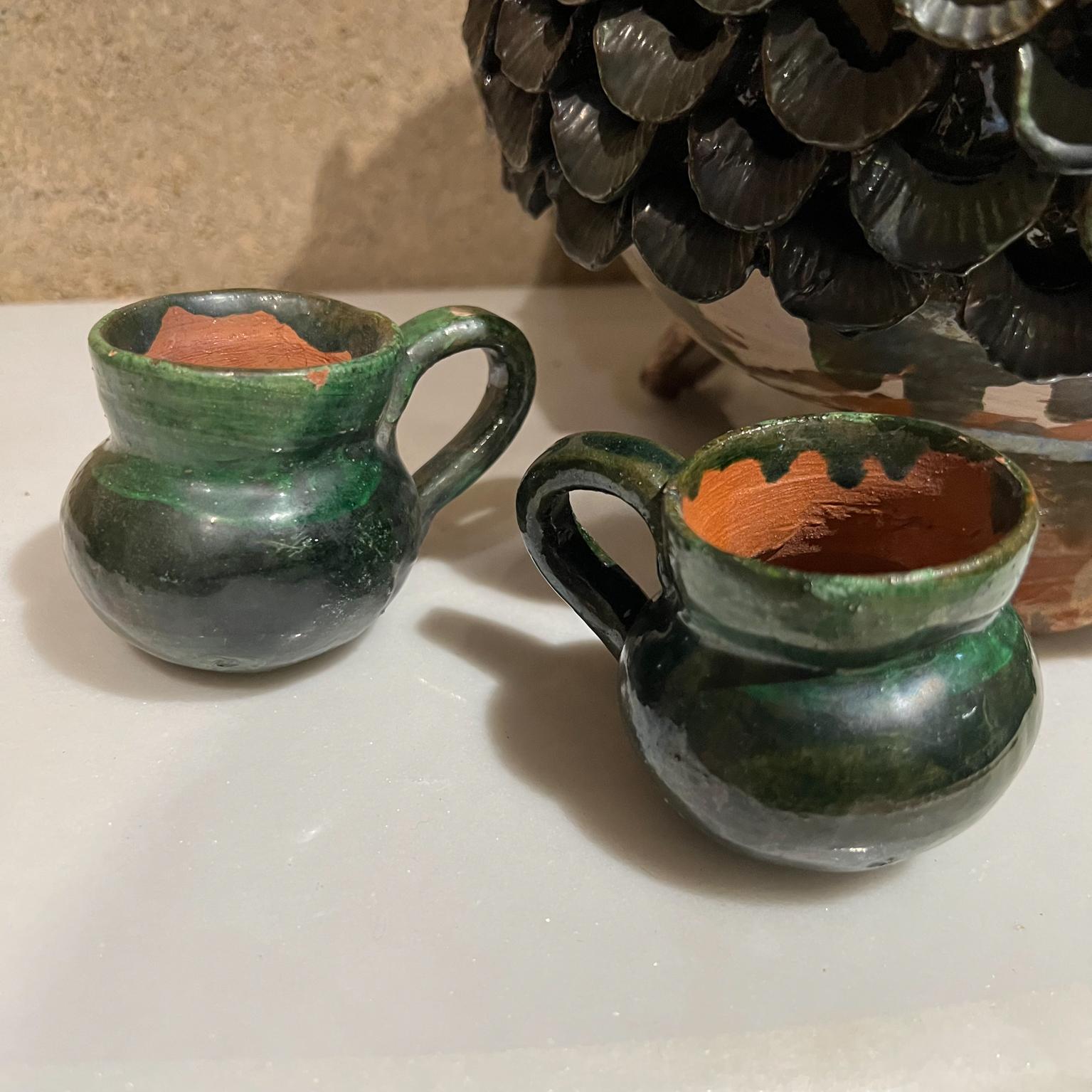 1950s Fabulous Design Green Pineapple Pina Pottery Jar & Cups Handmade Mexico For Sale 5