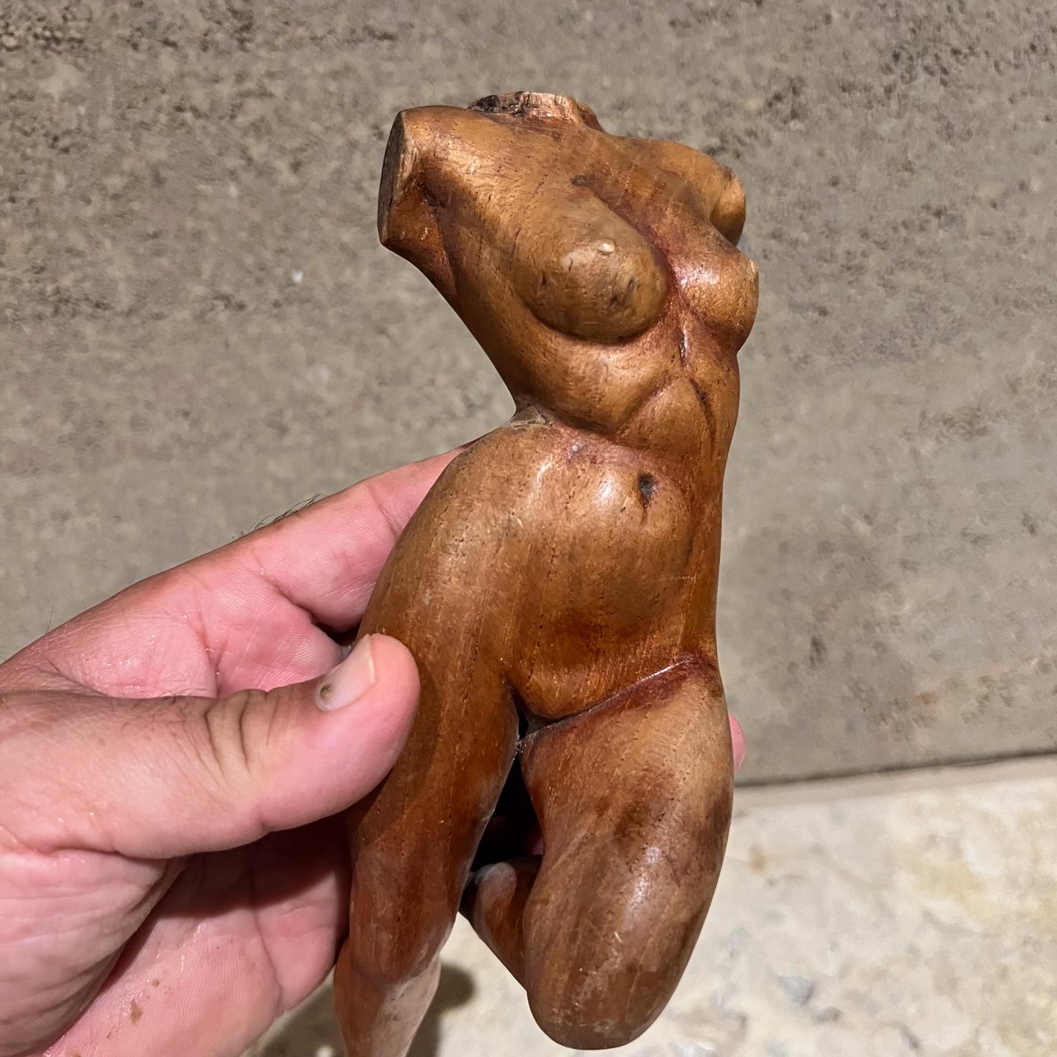 Escultura Desnudo Femenino Años 50 Madera de Caoba Tallada a Mano en Bueno estado para la venta en Chula Vista, CA