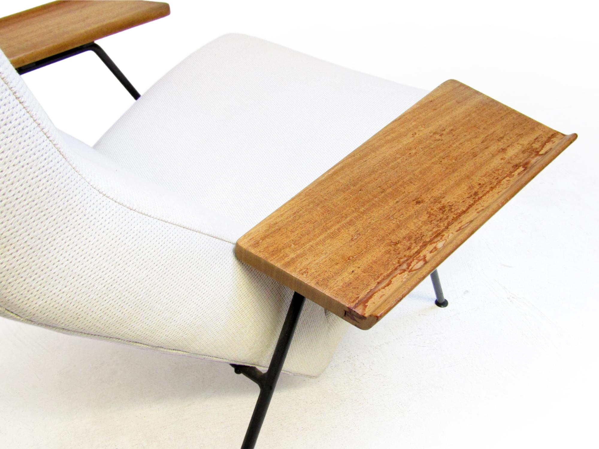 1950s Festival Of Britain Reclining Lounge Chair By Robin Day For Hille For Sale 3