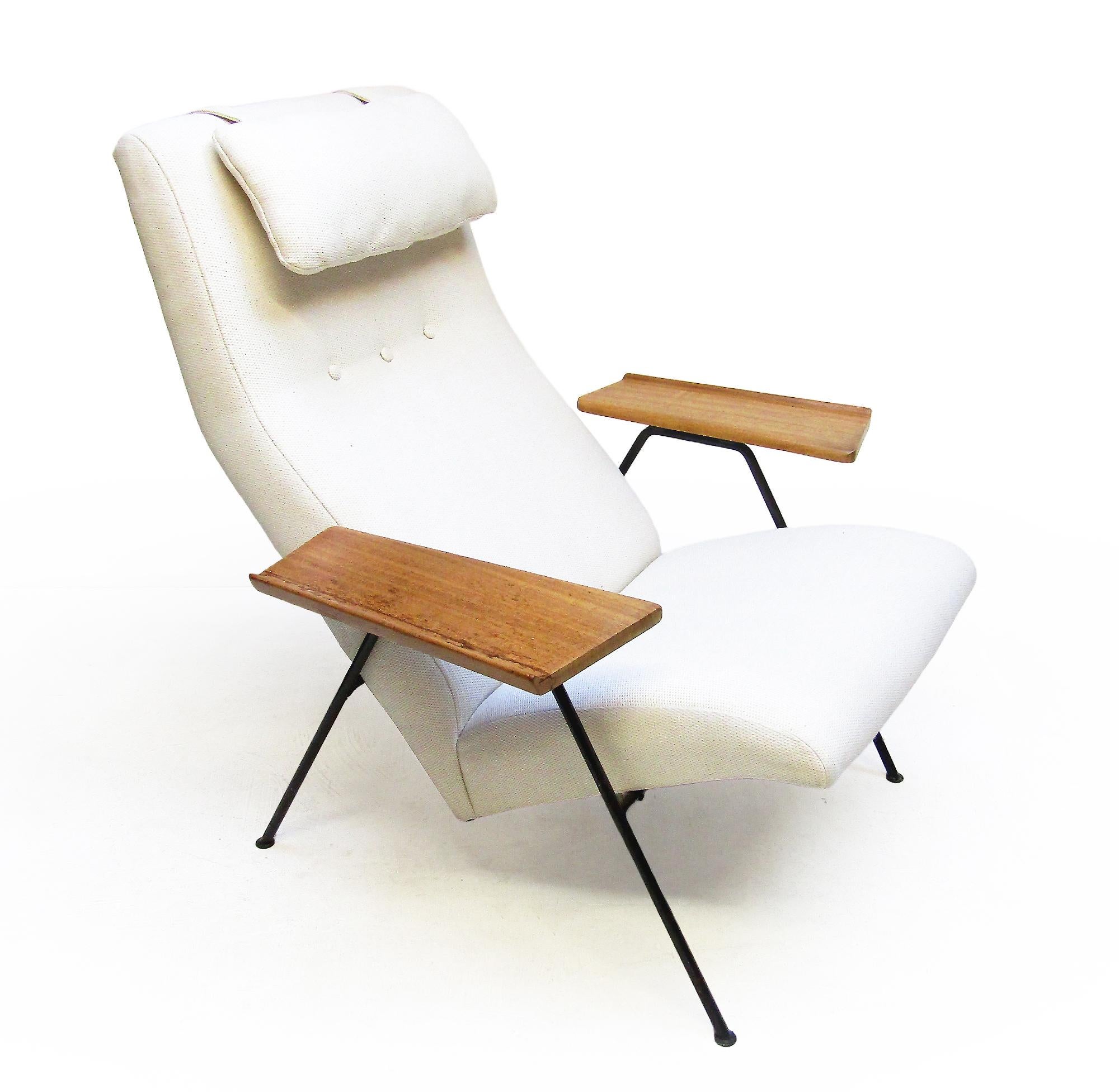 1950s Festival Of Britain Reclining Lounge Chair By Robin Day For Hille For Sale 6