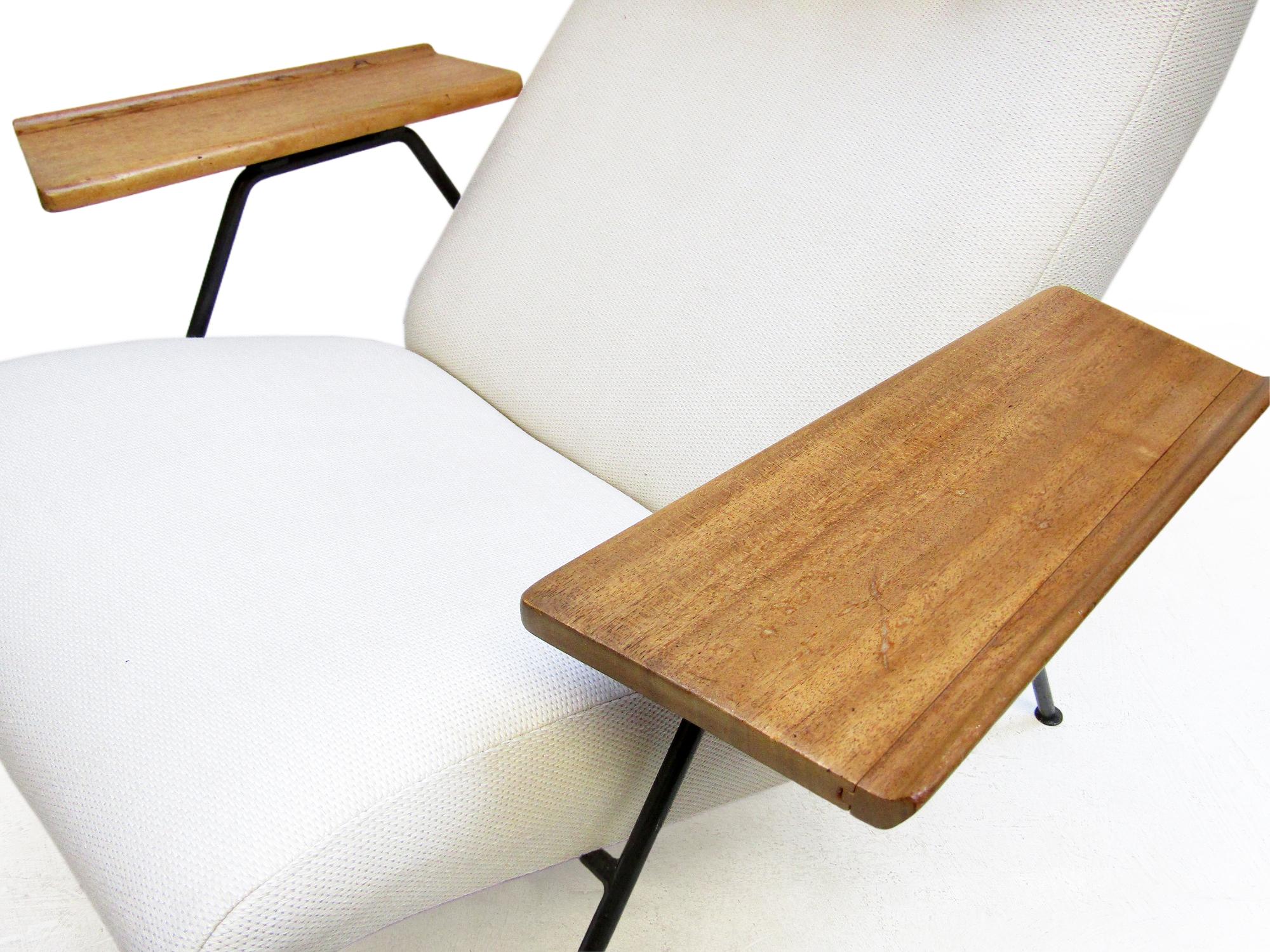 British 1950s Festival Of Britain Reclining Lounge Chair By Robin Day For Hille For Sale