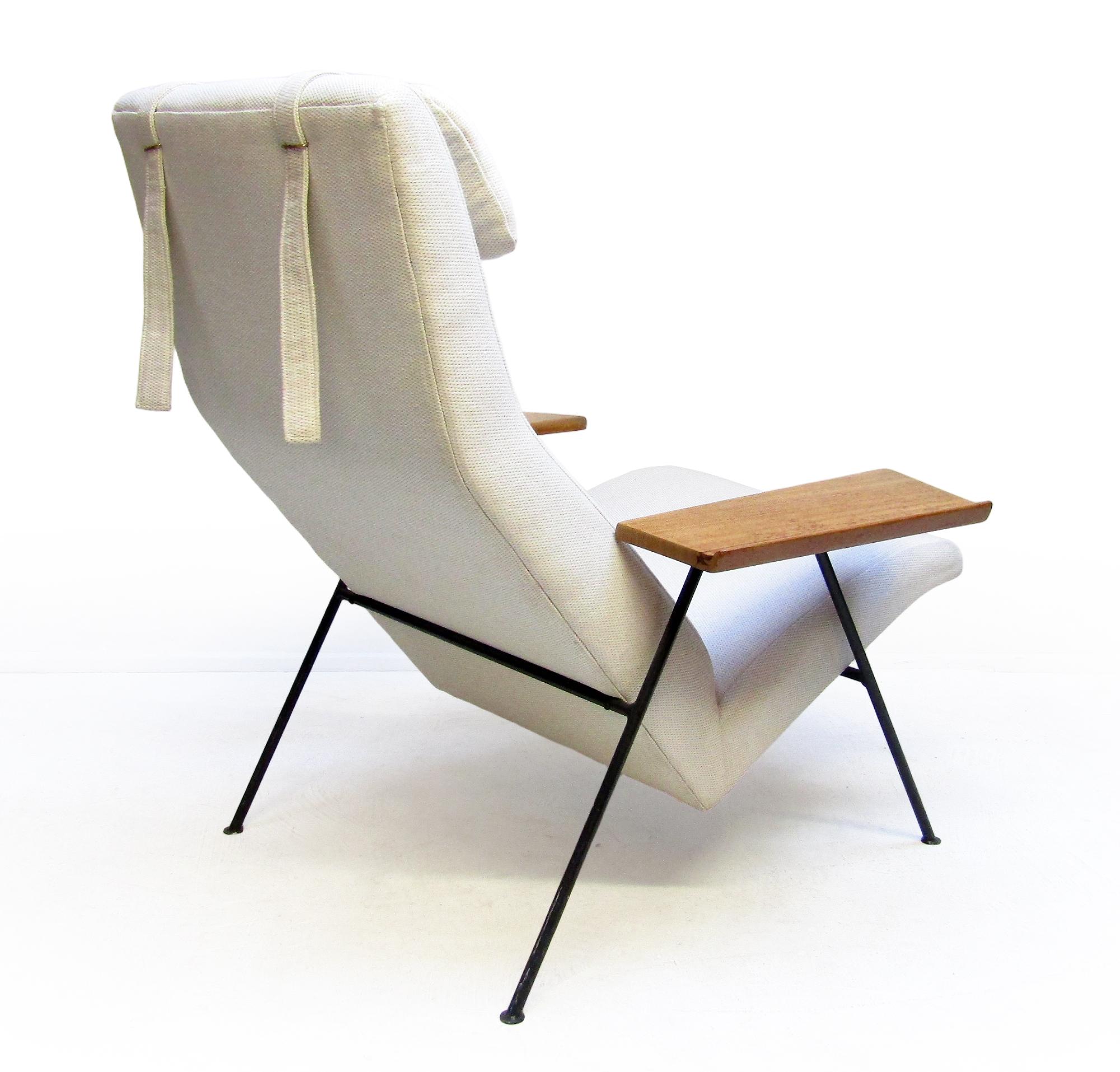 1950s Festival Of Britain Reclining Lounge Chair By Robin Day For Hille For Sale 2