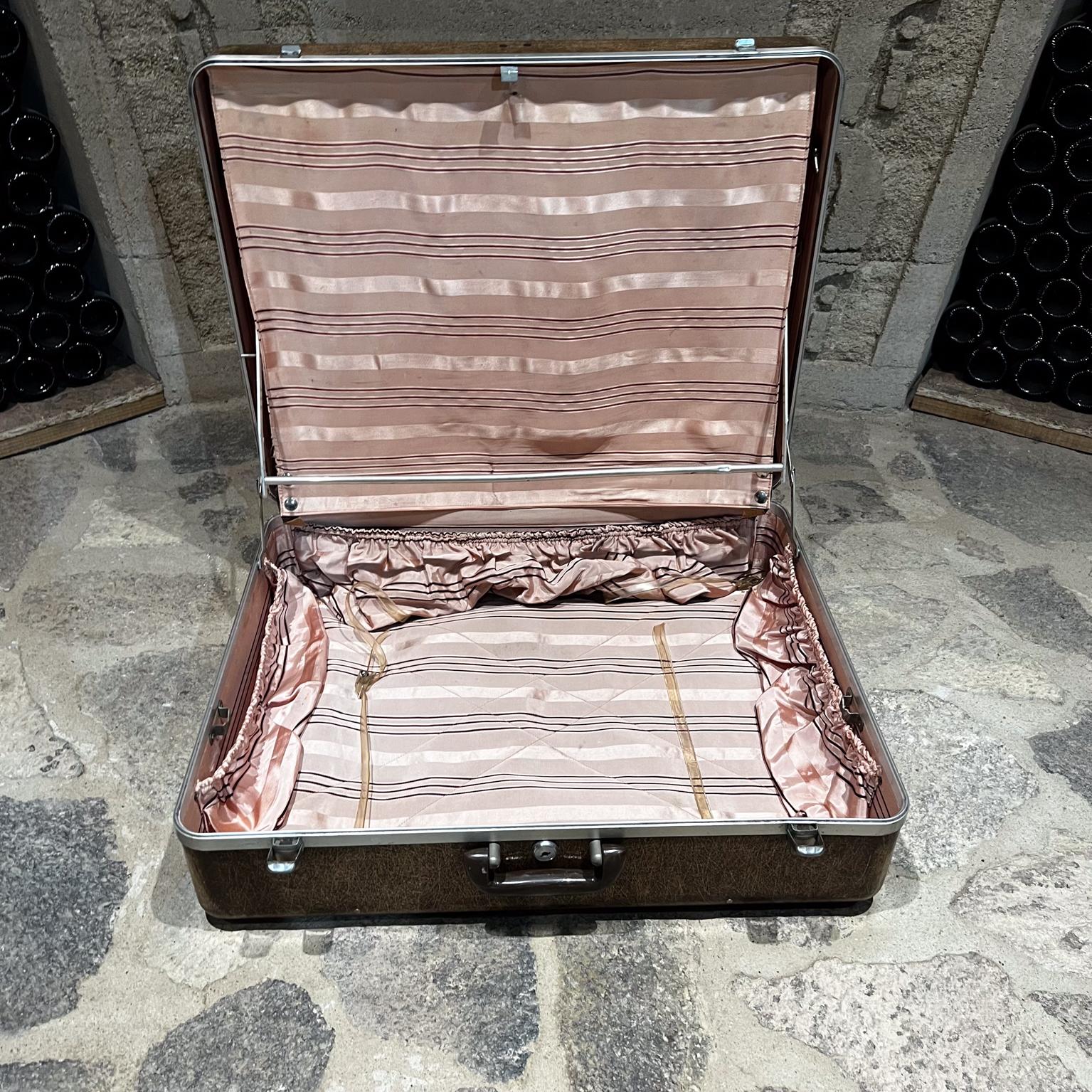1950s Fiberglass Luggage Brown Suitcase Hardshell Koch of California 2
