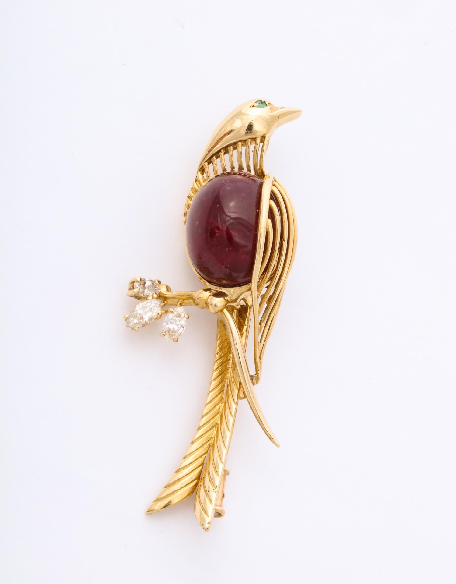1950s Figural Canary Bird Rubelite, Diamond and Emerald Gold Lapel Brooch In Good Condition In New York, NY