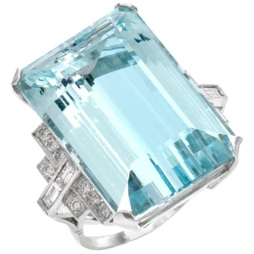1950s Fine Aquamarine Diamond Platinum Cocktail Ring