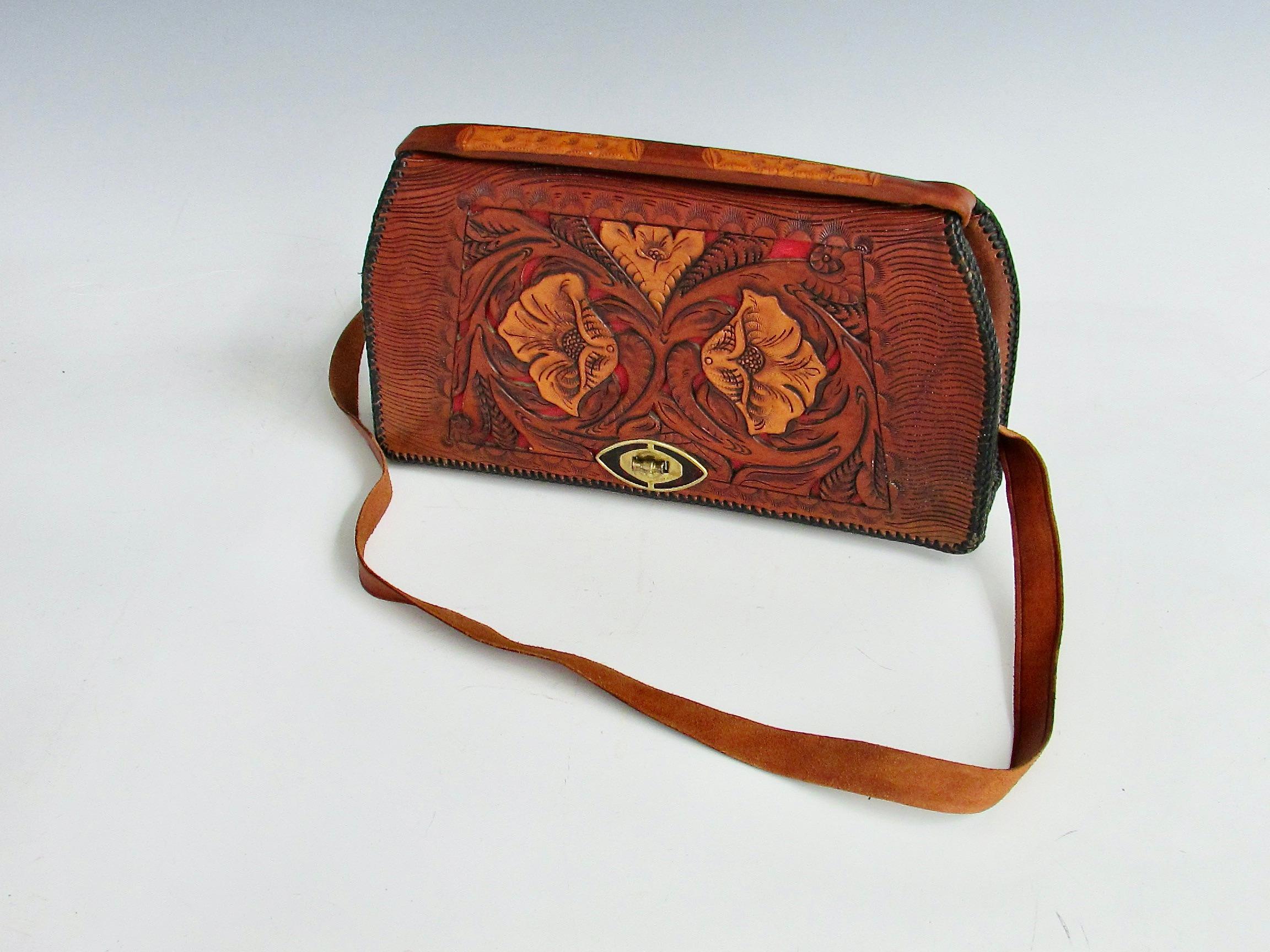 1950er Jahre feine Tooled Leder Western Thema Damen Handtasche Handtasche (Amerikanische Klassik) im Angebot