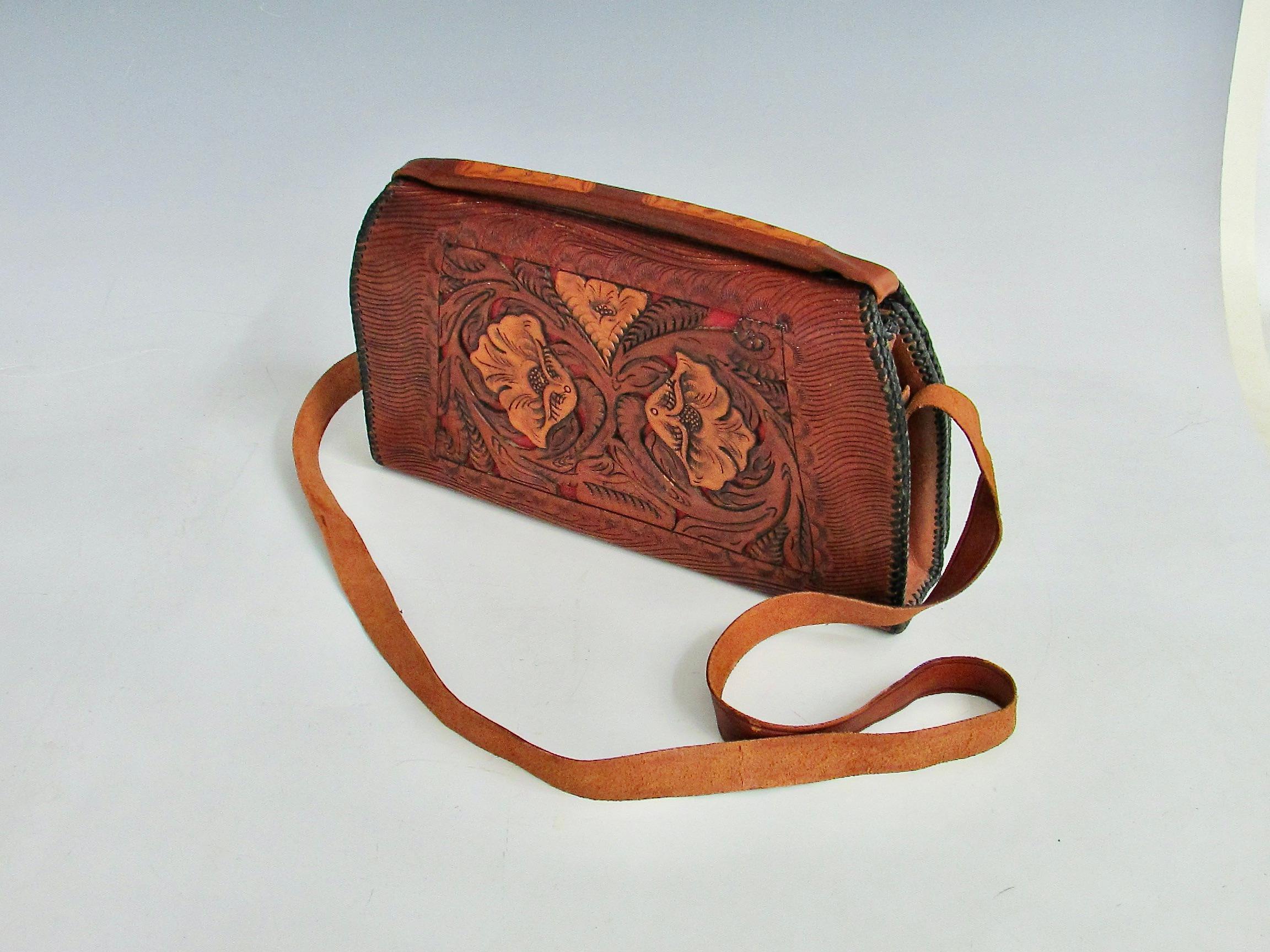 Hand-Crafted 1950s fine Tooled Leather Western Theme Ladies Handbag Purse For Sale