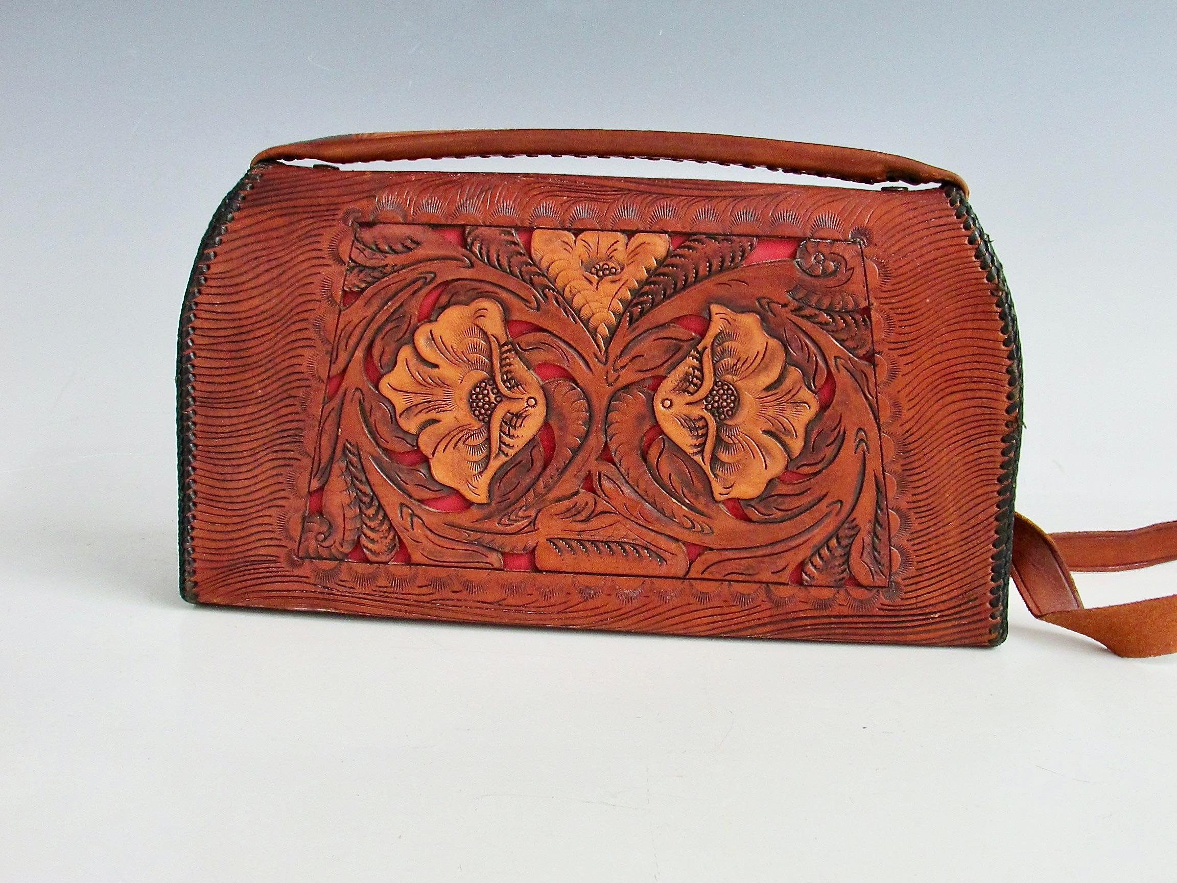 20th Century 1950s fine Tooled Leather Western Theme Ladies Handbag Purse For Sale