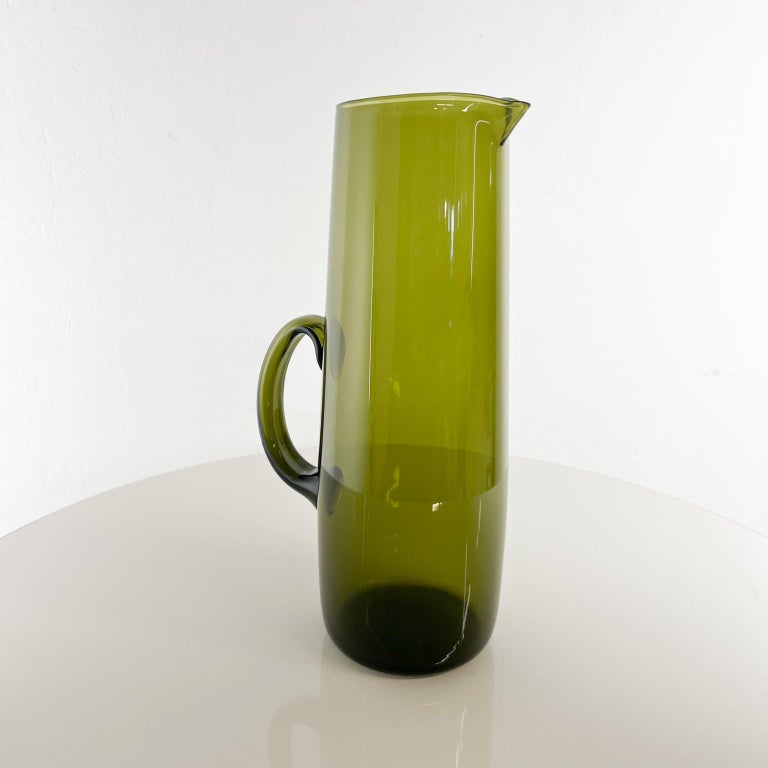 1950s Finland Modern Green Glass Pitcher by Erkki Vesanto Iittala For Sale 3