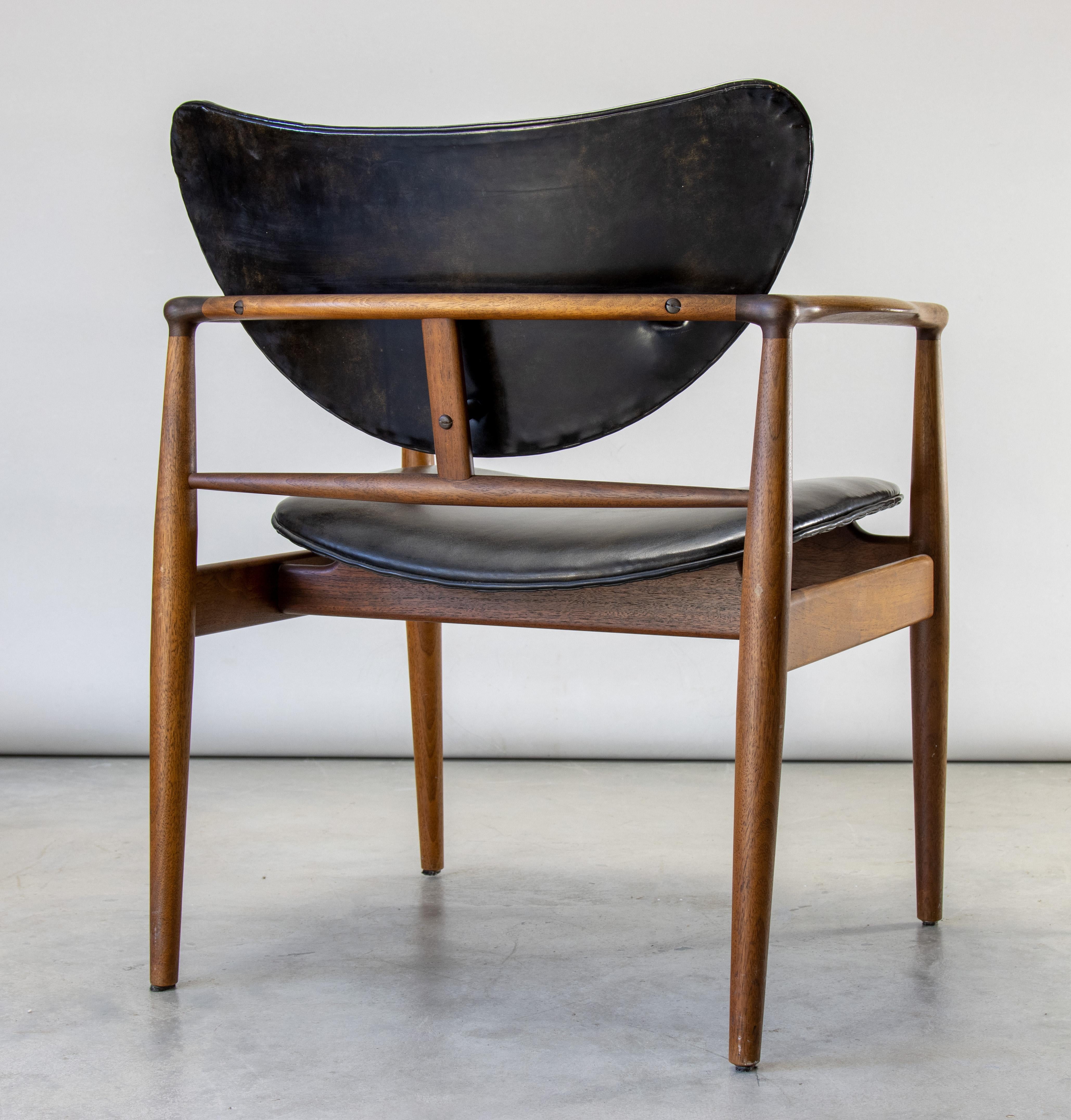 Mid-Century Modern 1950s Finn Juhl no. 48 Arm Chair for Baker in Walnut and Original Leather