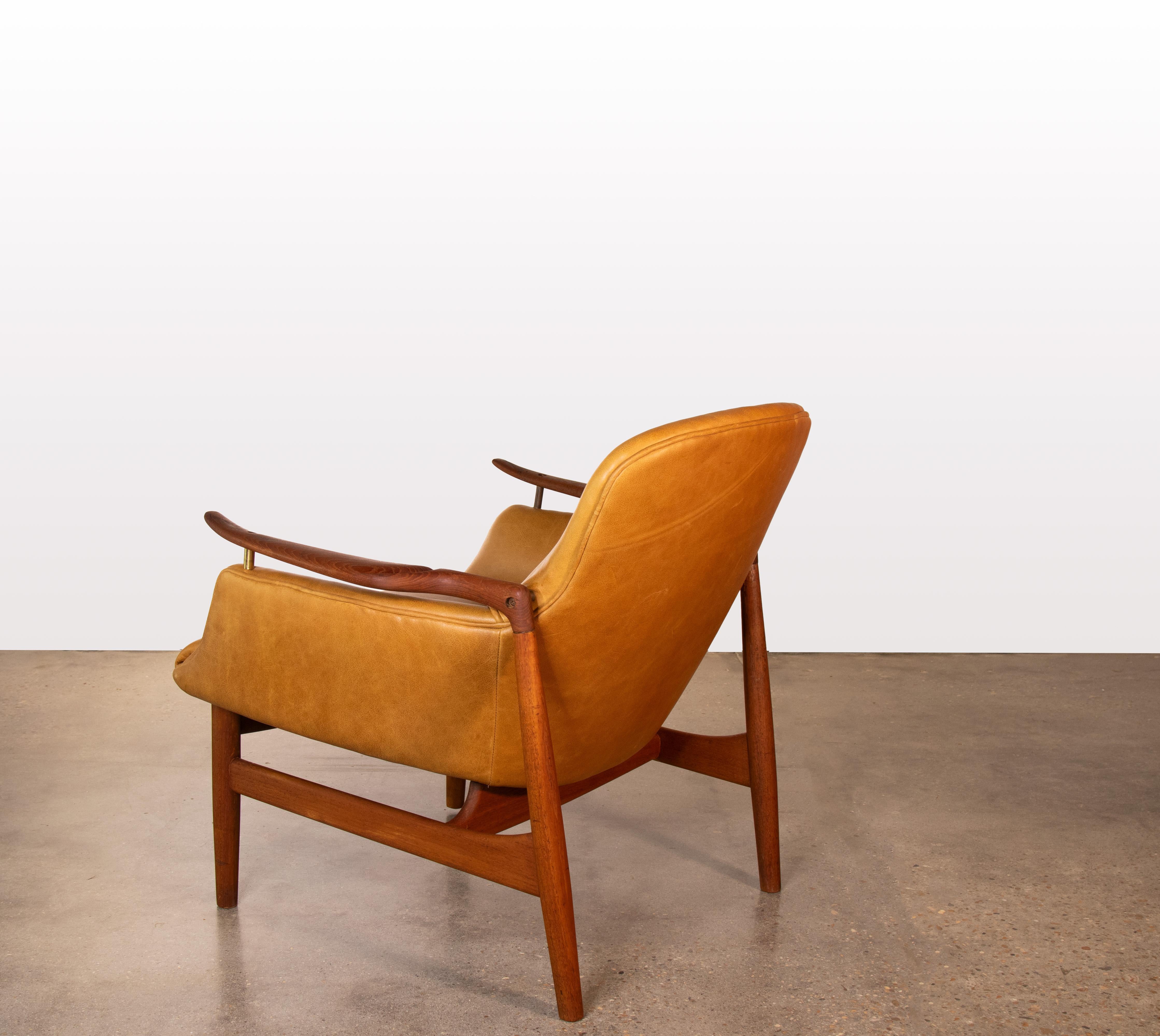 1950s Finn Juhl NV53 Armchair in Teak and Cognac Leather Illums Bolighus In Good Condition In Virginia Beach, VA