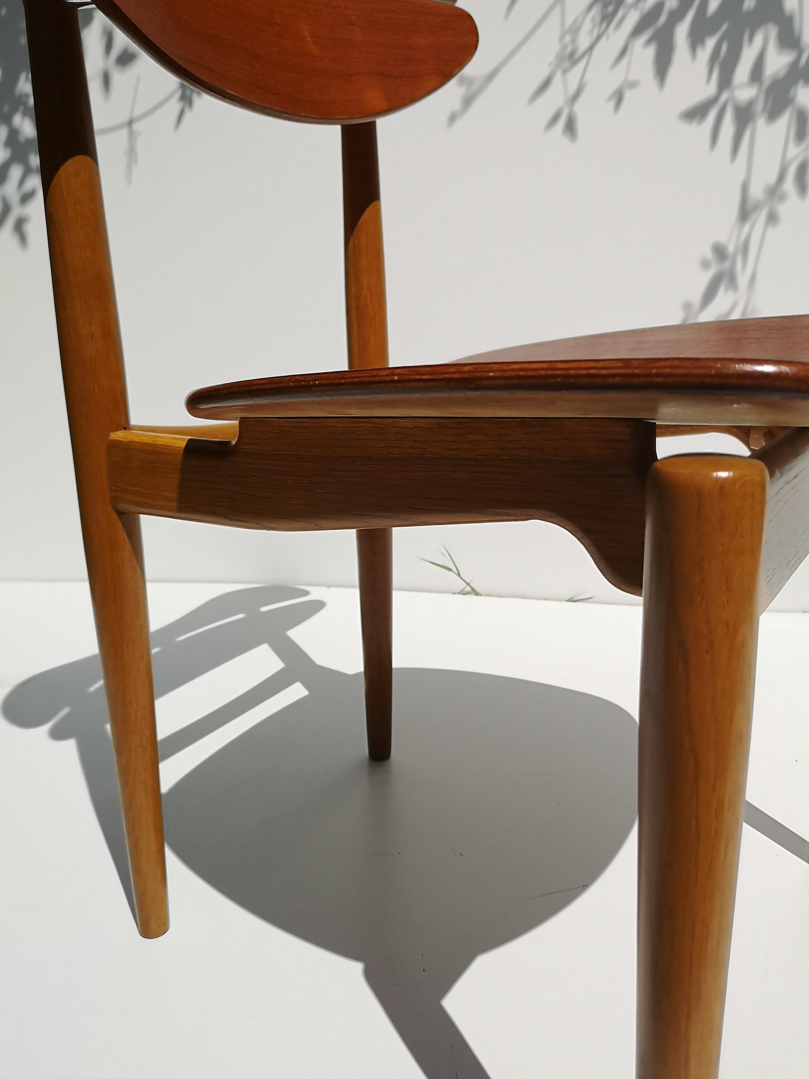 Scandinavian Modern 1950s Finn Juhl Reading Chair for Bovirke in Teak and Oak BO62 / BO53