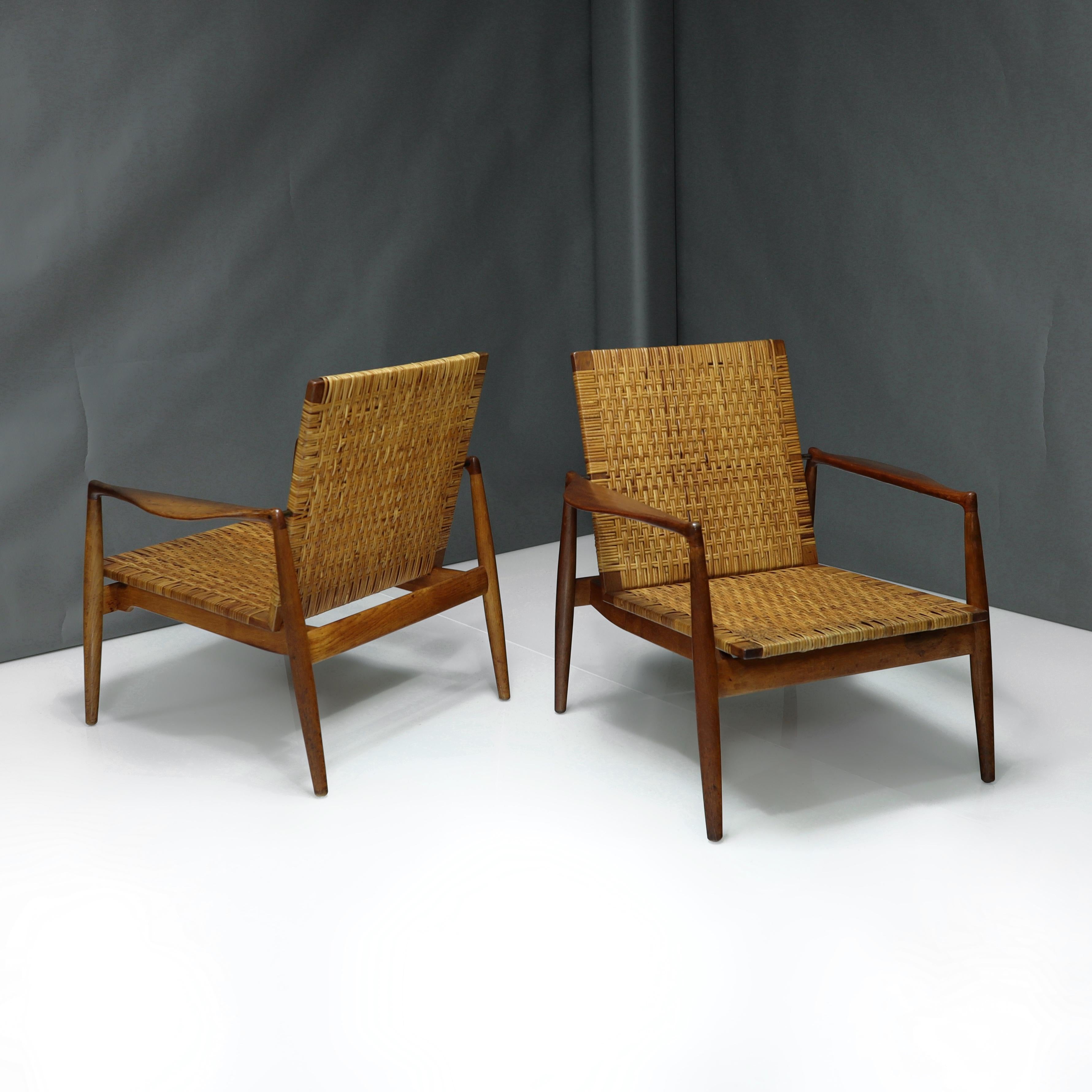 Pareja de sillones SW96 de Finn Juhl de los años 50 para Søren Willadsen Escandinavo moderno en venta