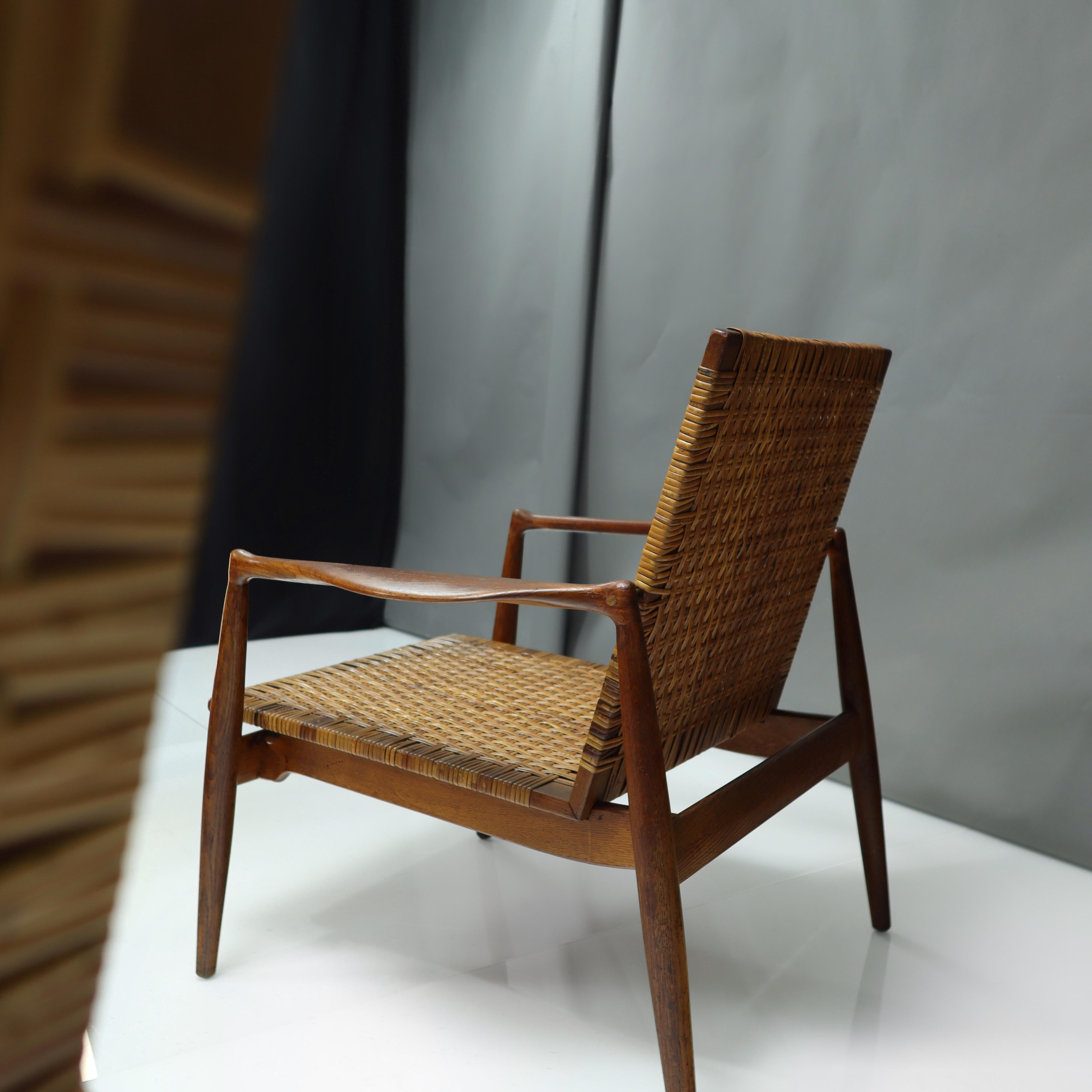 Pareja de sillones SW96 de Finn Juhl de los años 50 para Søren Willadsen Teca en venta