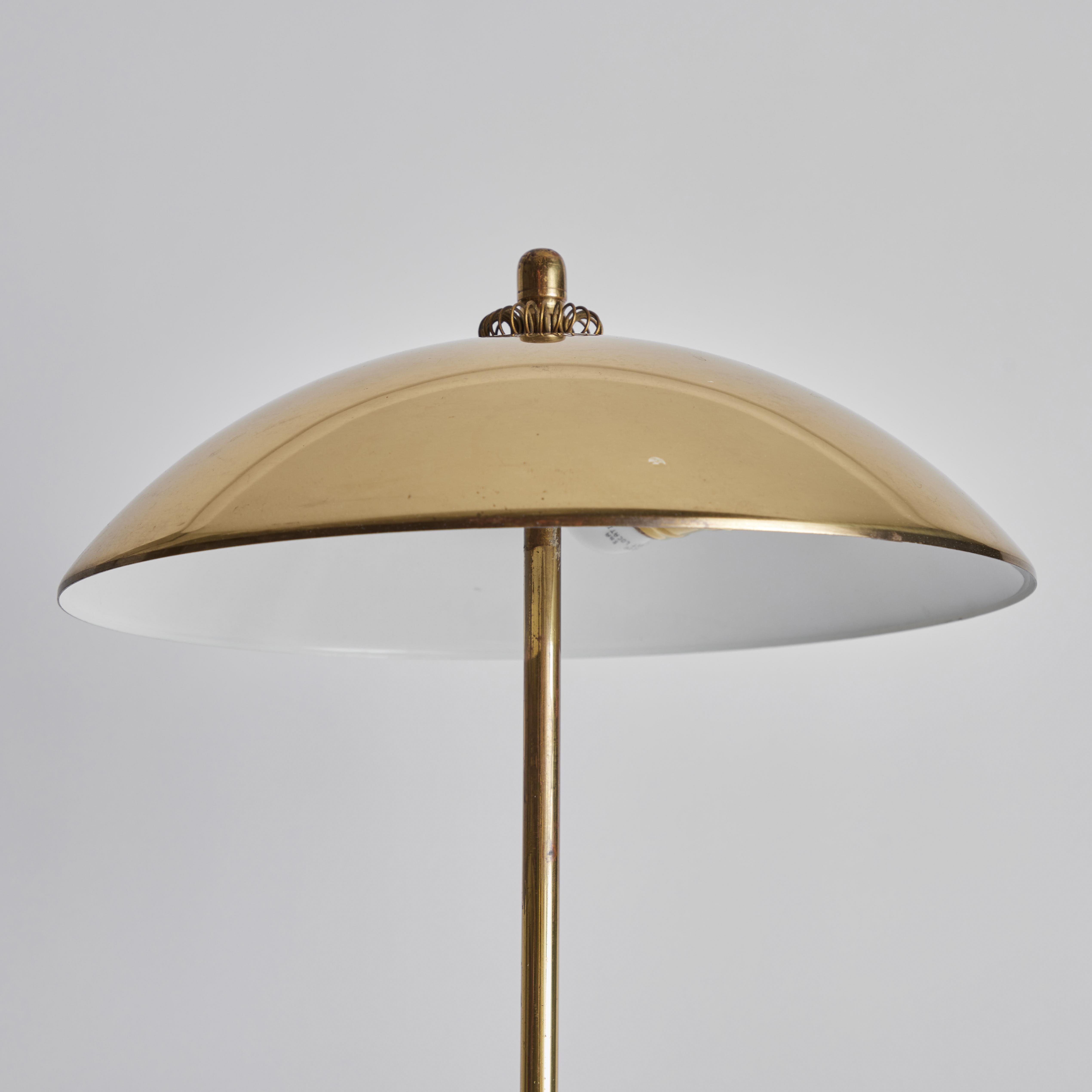1950s Finnish Brass Table Lamp Attributed to Paavo Tynell In Good Condition In Glendale, CA