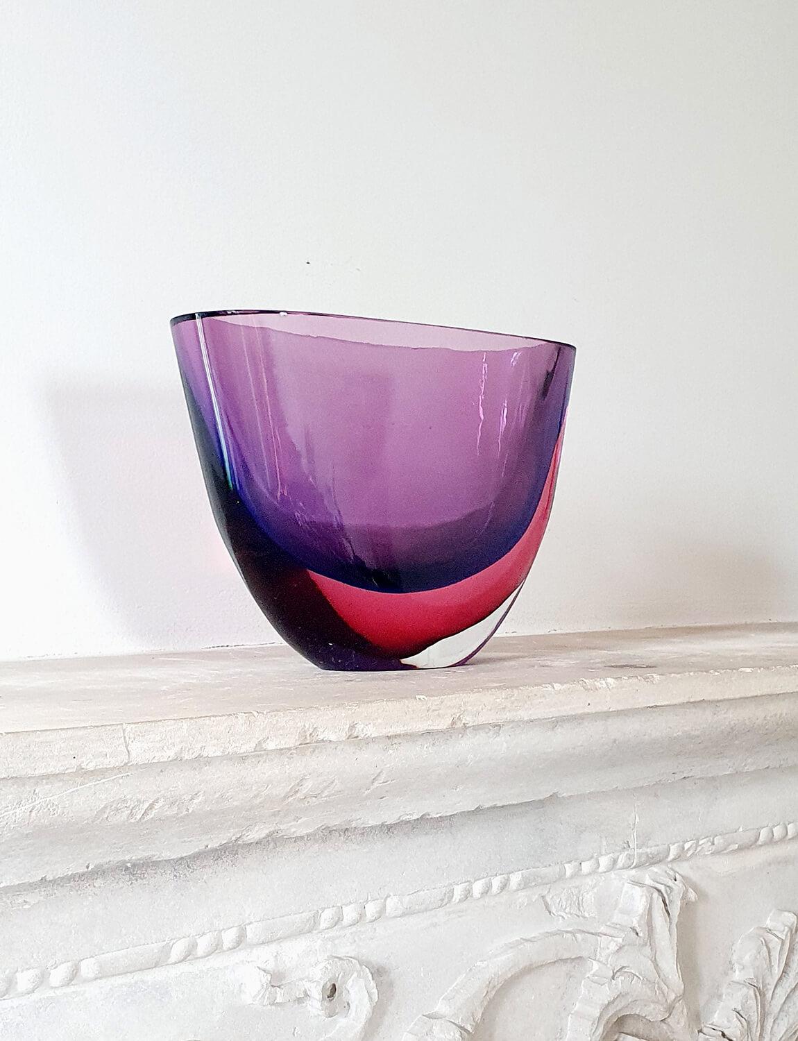 Mid-Century Modern 1950s Italian Flavio Poli for Seguso Vetri d'Arte Purple Murano Glass Vase