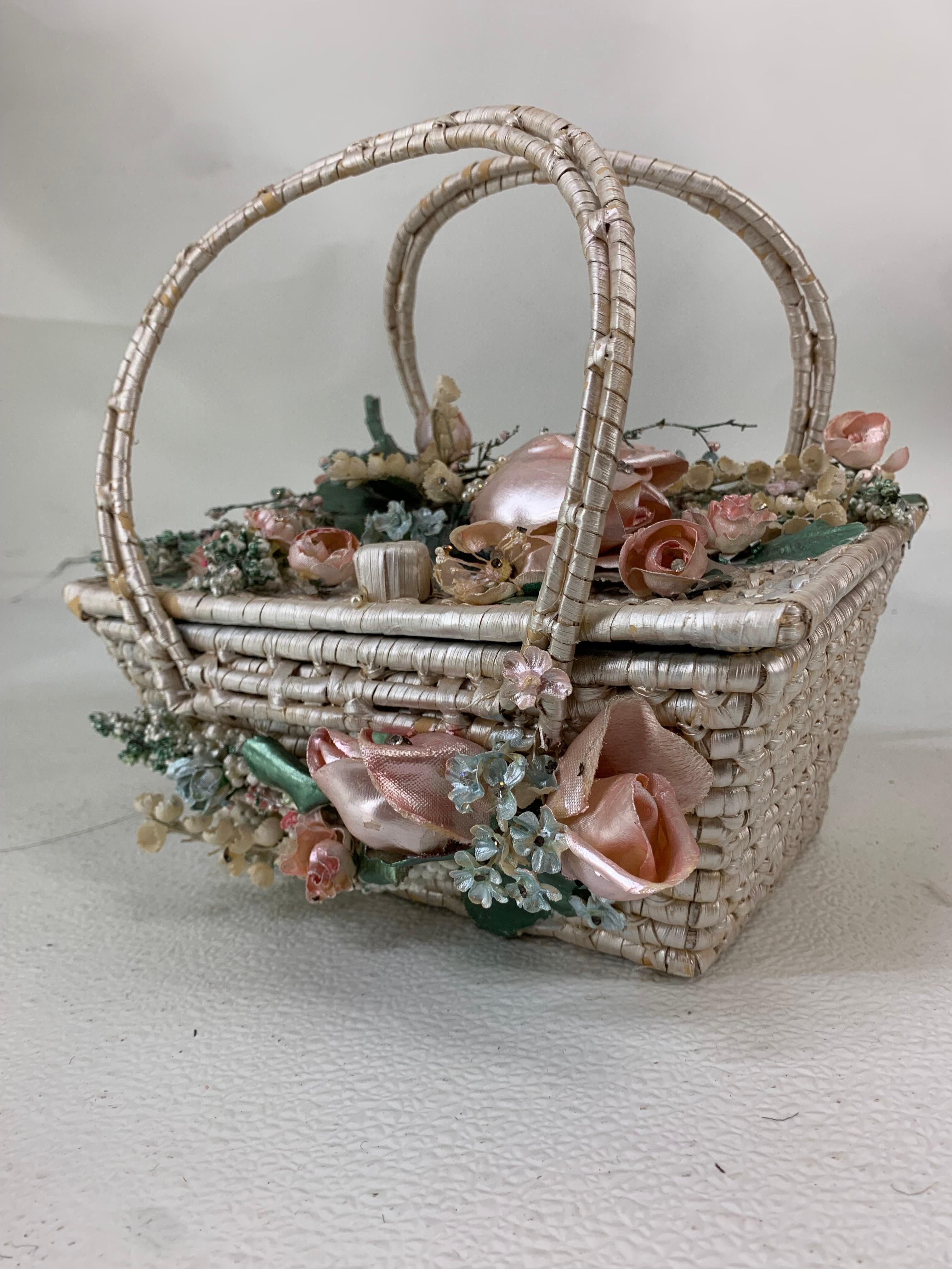 1950s Flo Raye Originals Ice Blue Ostrich Saucer Hat w Pearlescent Floral Purse For Sale 13