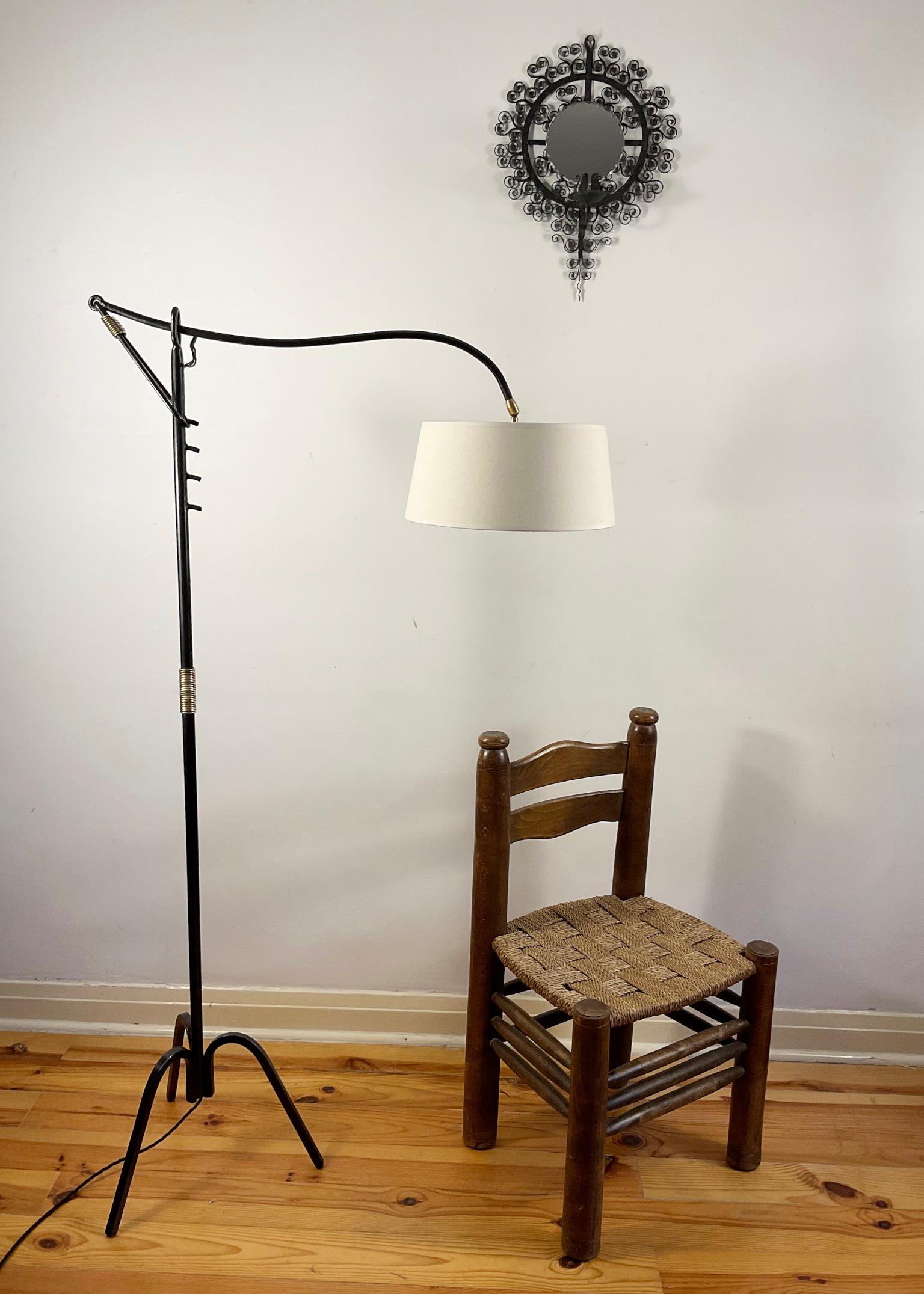 1950s Floor Lamp Attributed to Jacques Adnet with a Crémallière system For Sale 2