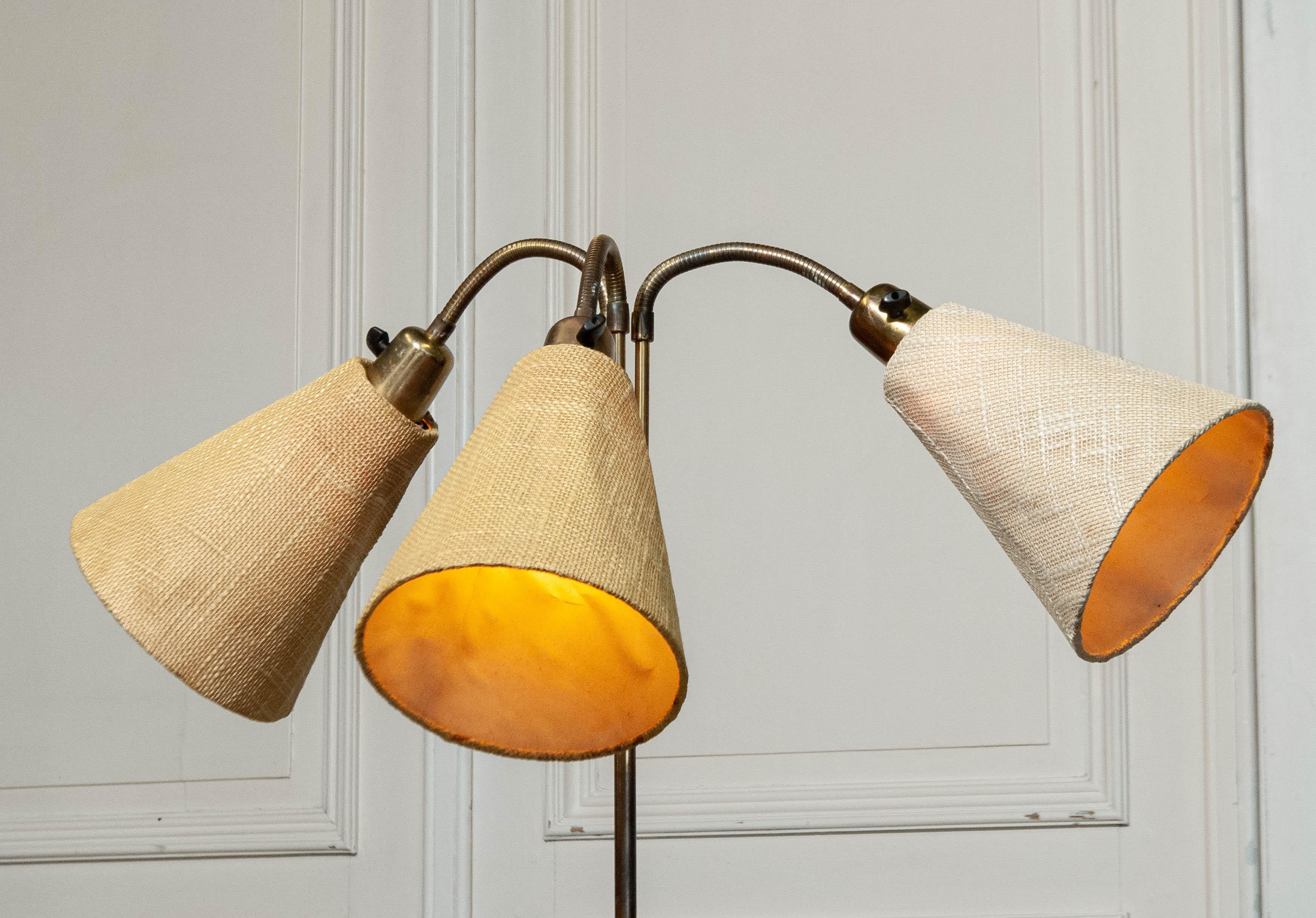 Lampadaire des années 1950 attribué à Möllers Armaturfabrik, Suède Bon état - En vente à Silvolde, Gelderland
